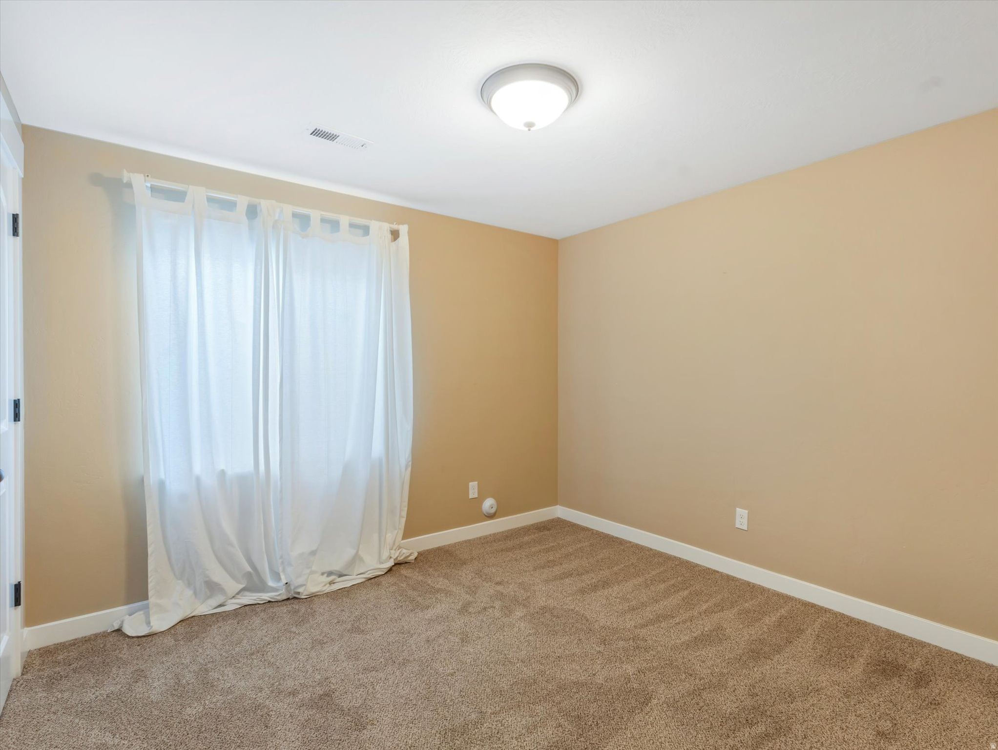 LONE TREE AT CIRCLE FIVE RANCH - Residential