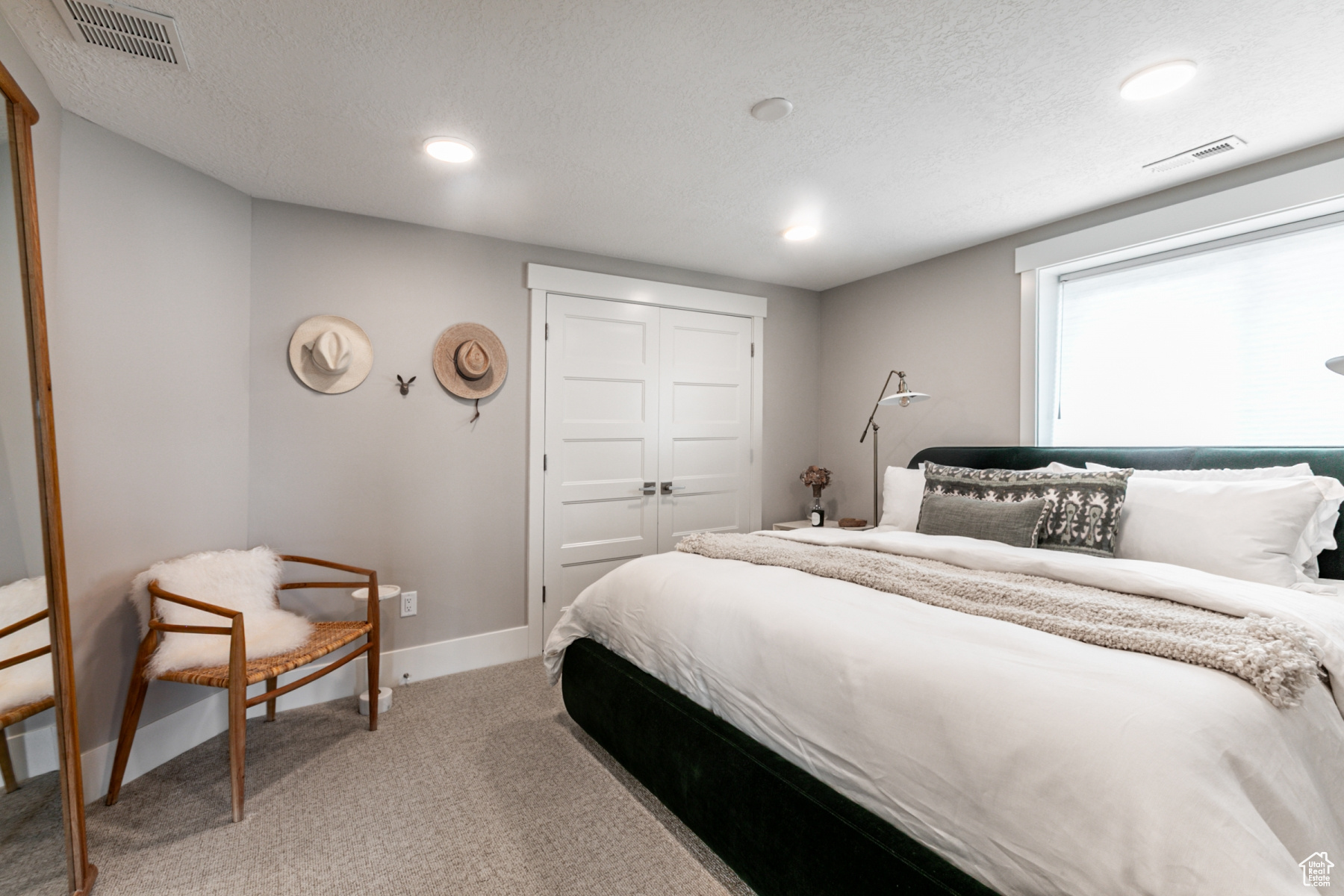 SHORELINE - Residential Lease