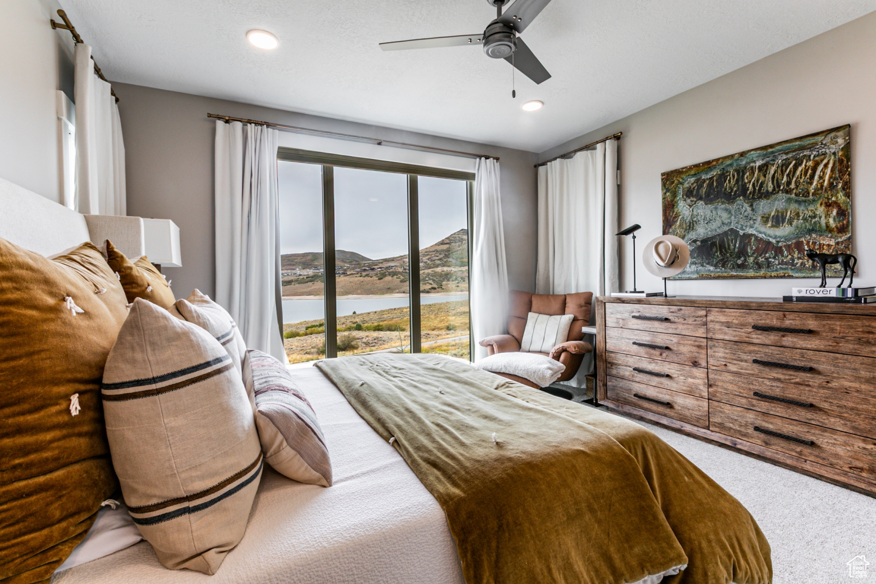 SHORELINE - Residential Lease