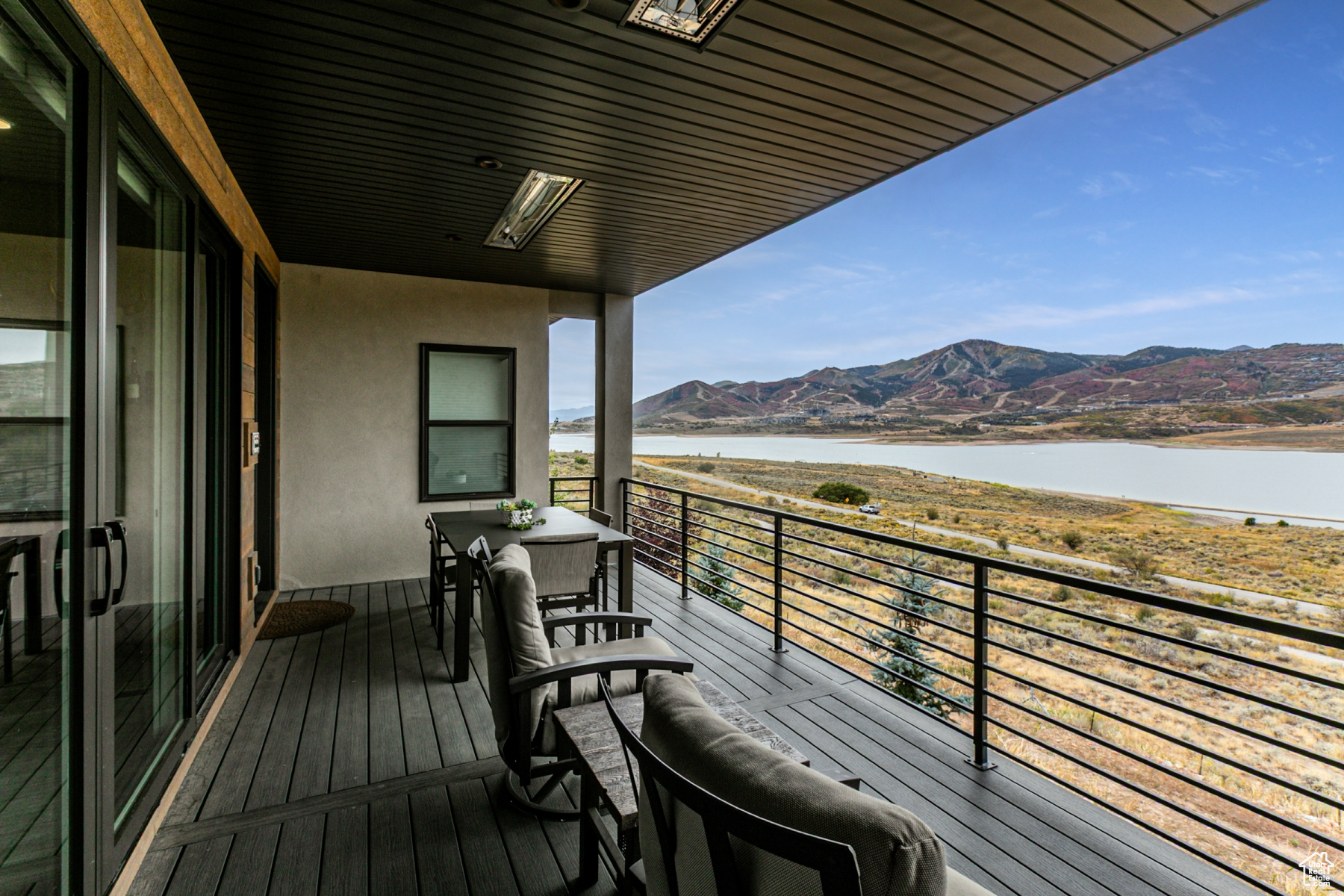 SHORELINE - Residential Lease