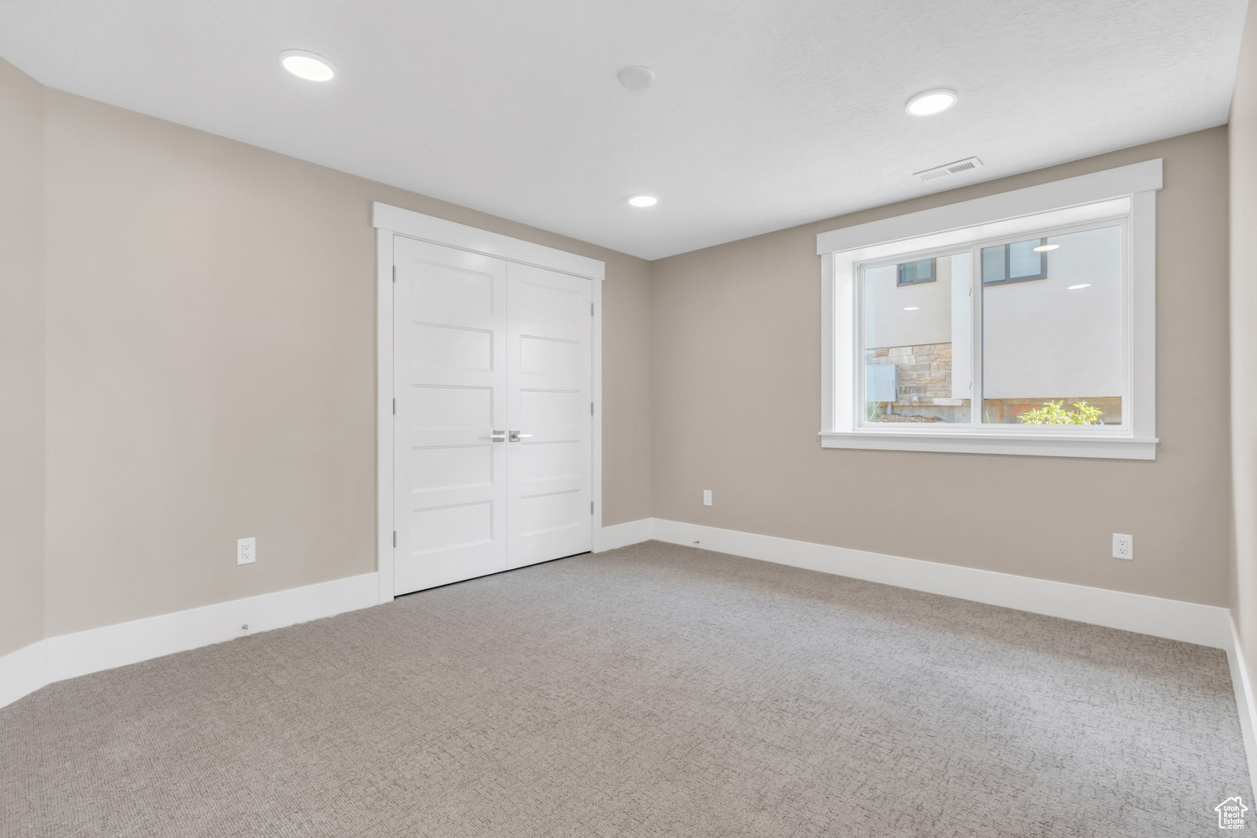 SHORELINE - Residential Lease