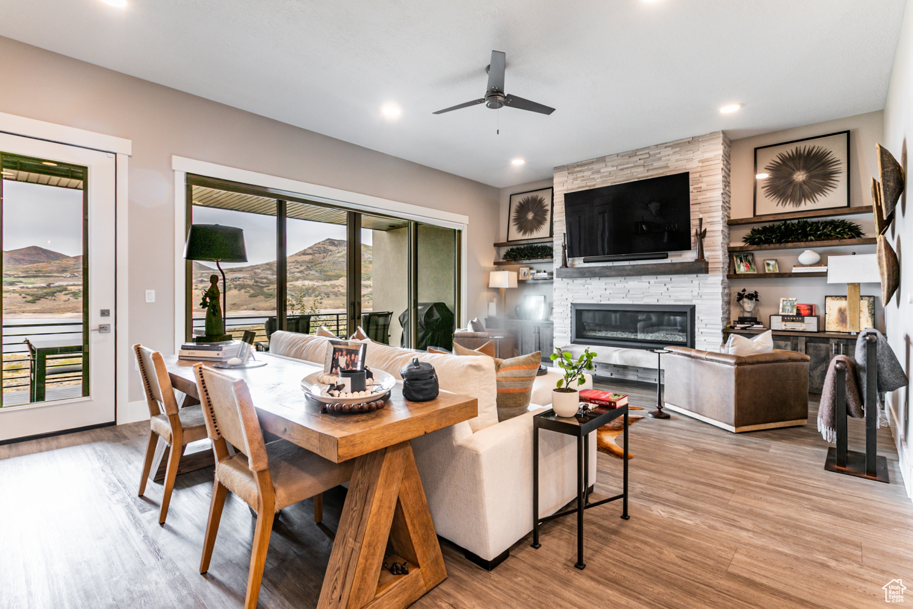 SHORELINE - Residential Lease