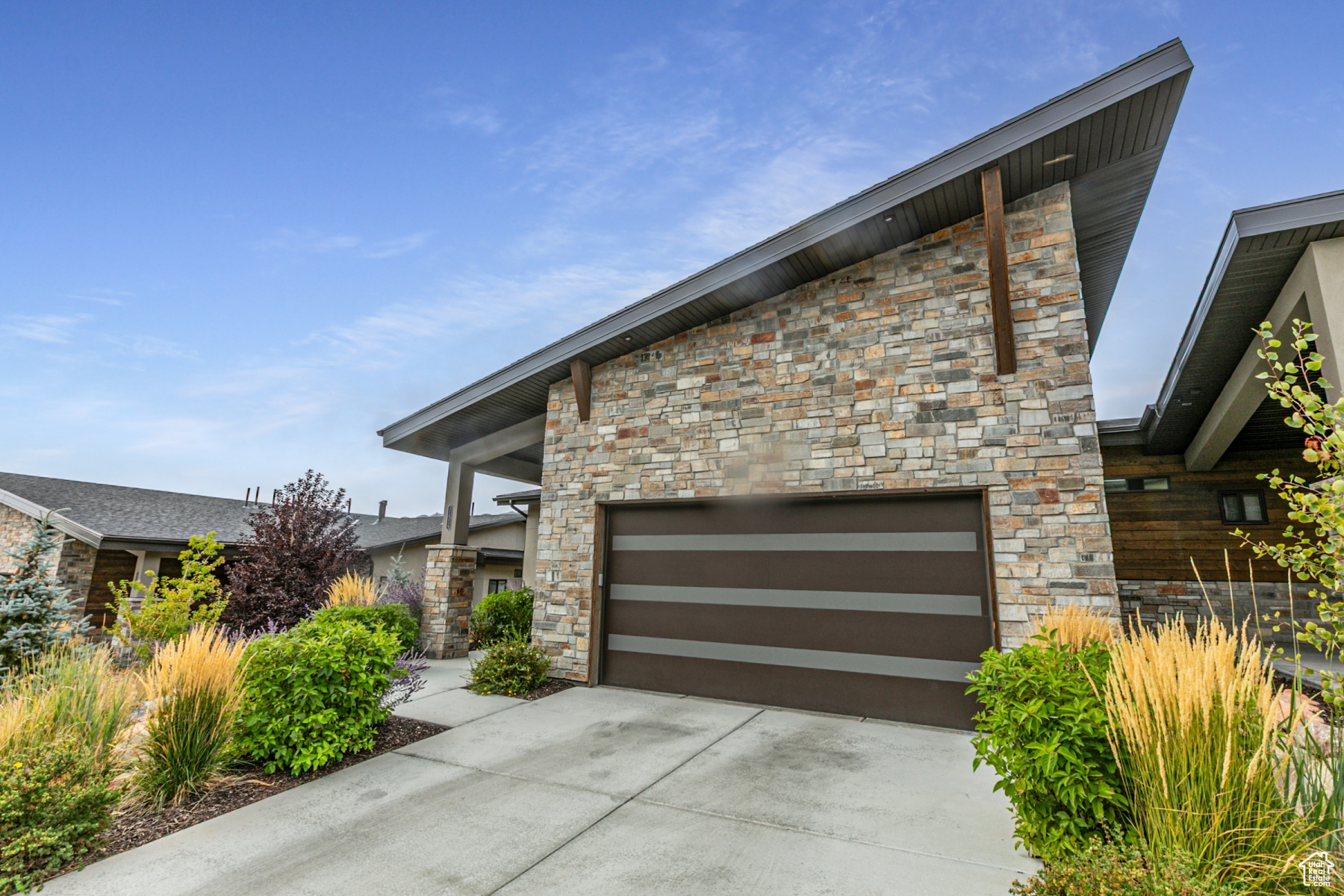 SHORELINE - Residential Lease