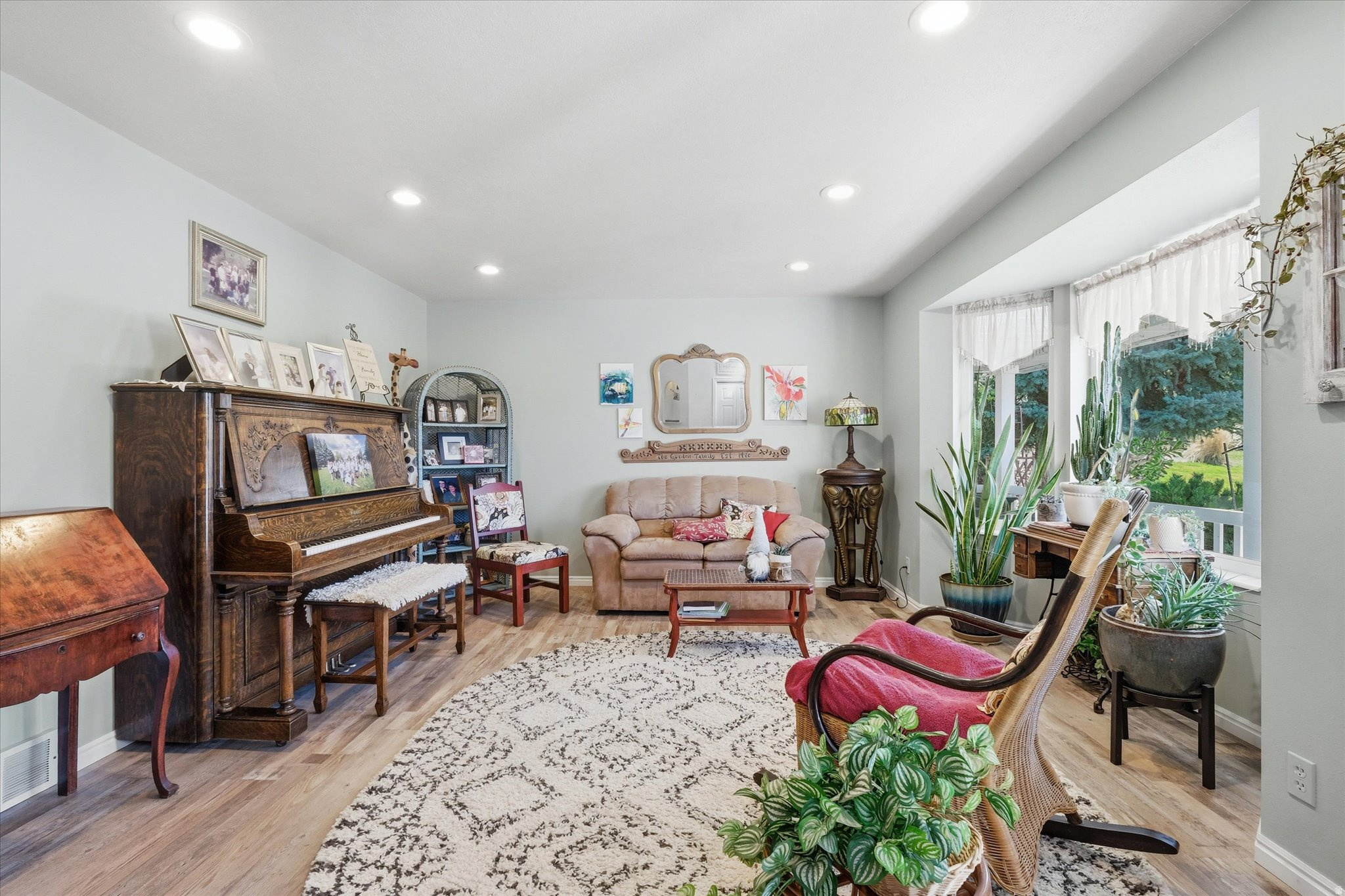 PHEASANT HOLLOW SUBDIVISION - Residential