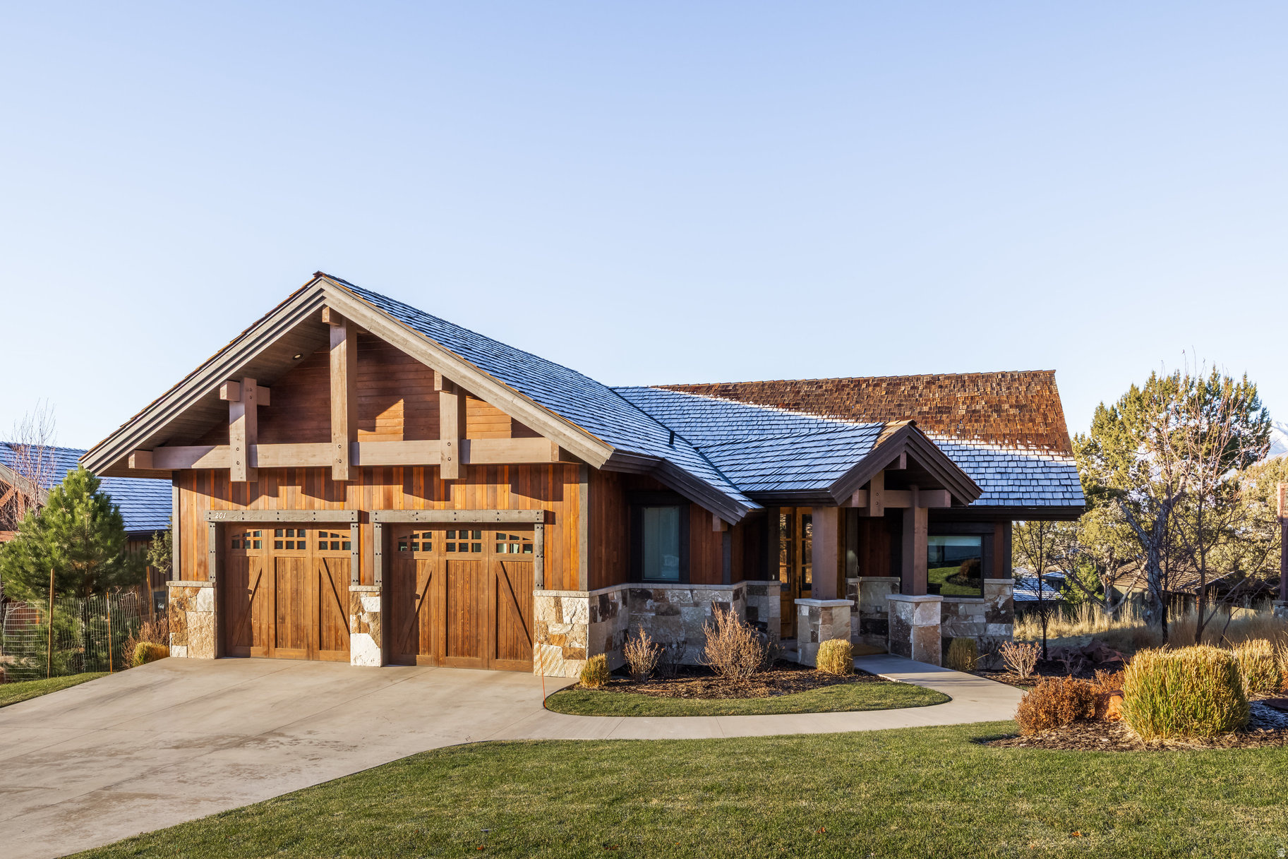 RED LEDGES - Residential