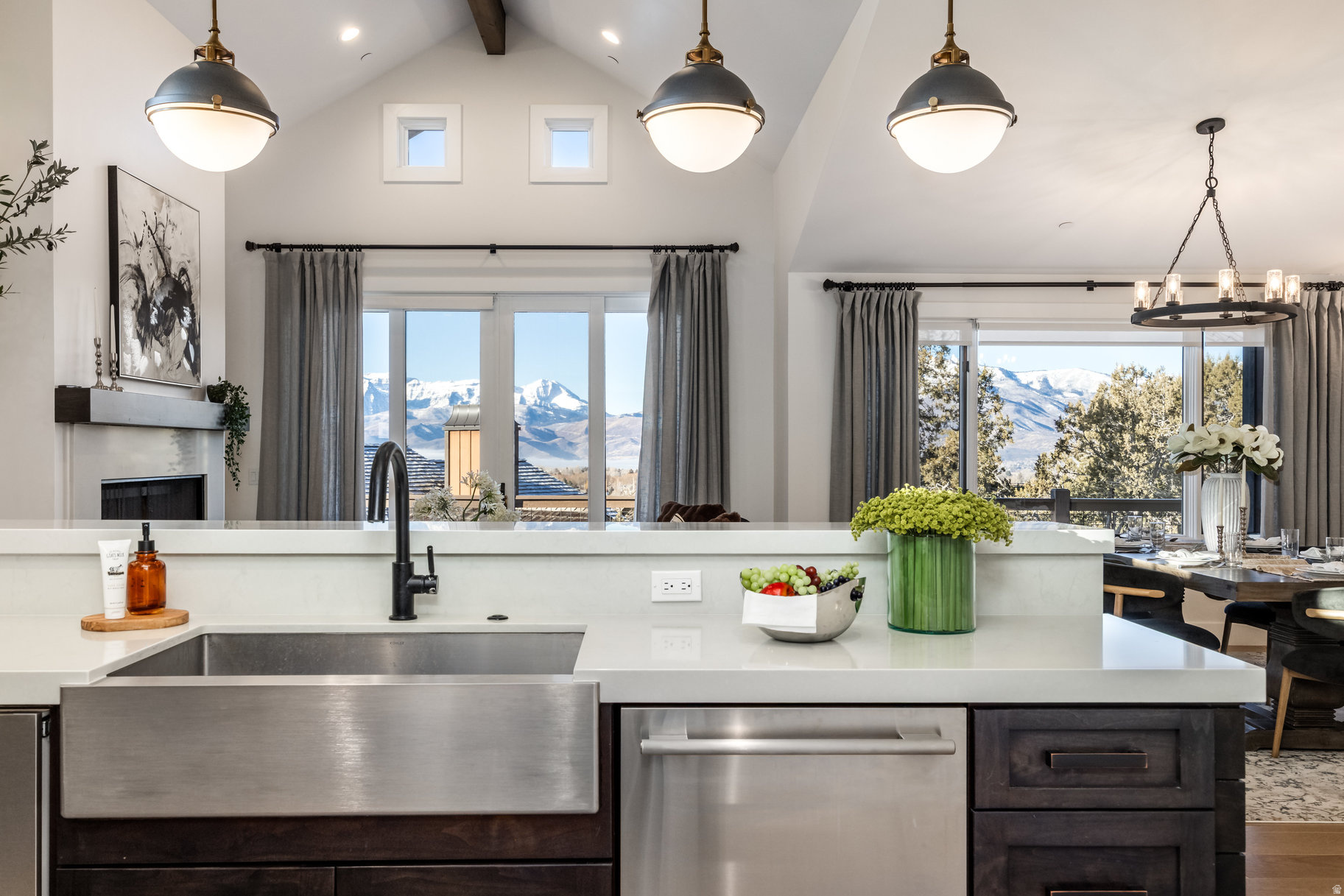 RED LEDGES - Residential