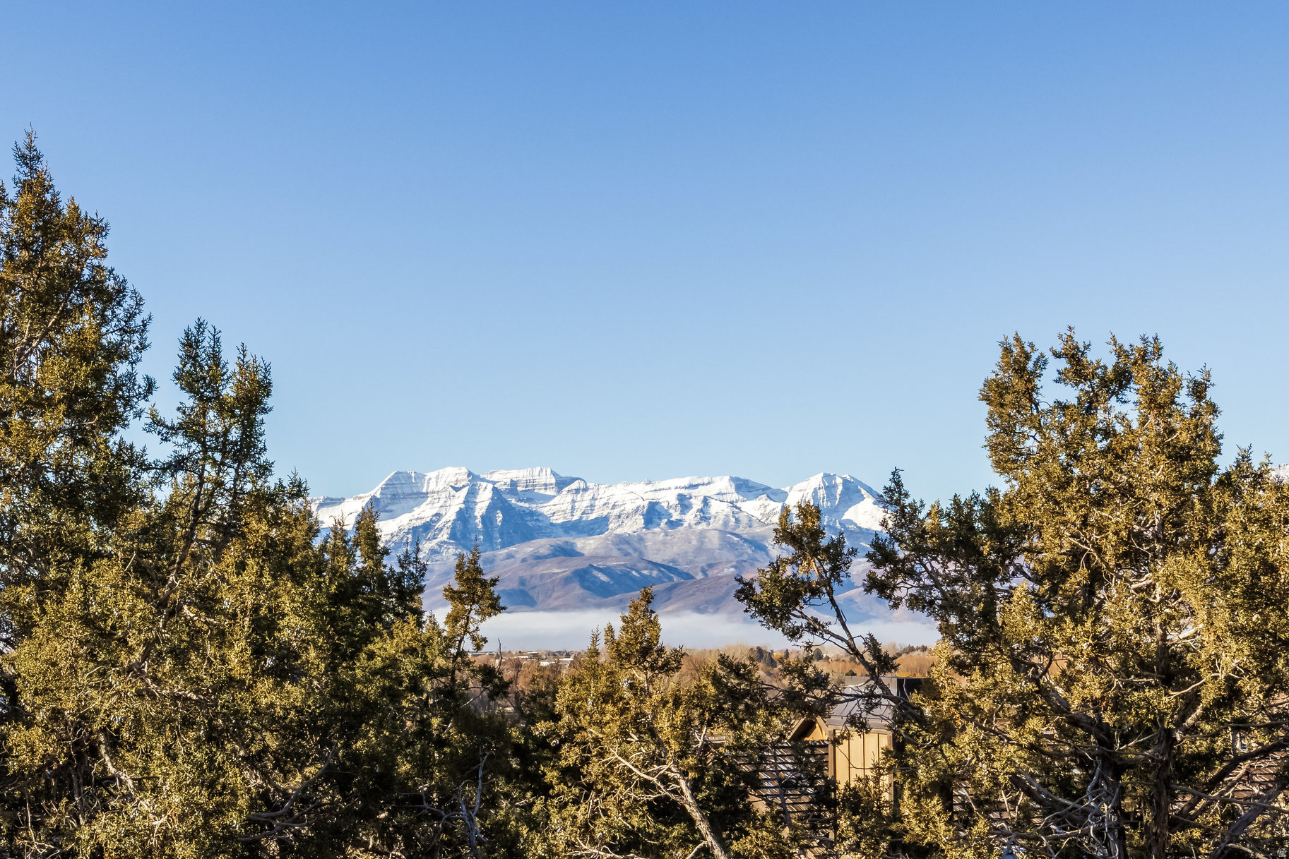 RED LEDGES - Residential