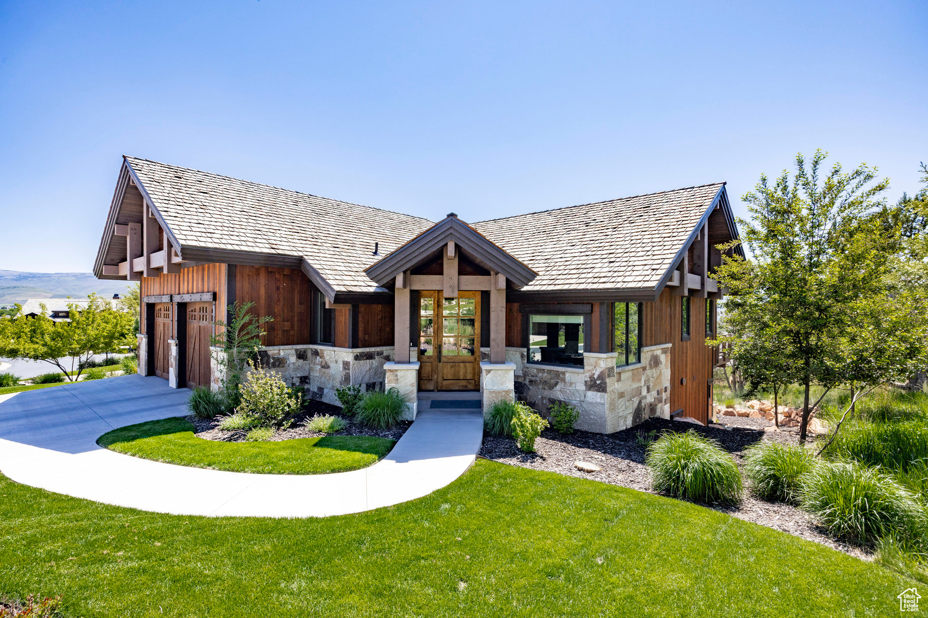 RED LEDGES - Residential