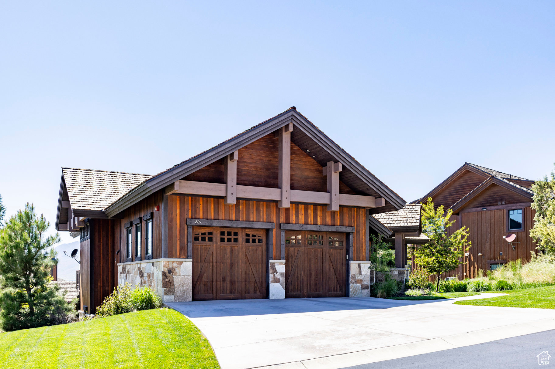 RED LEDGES - Residential