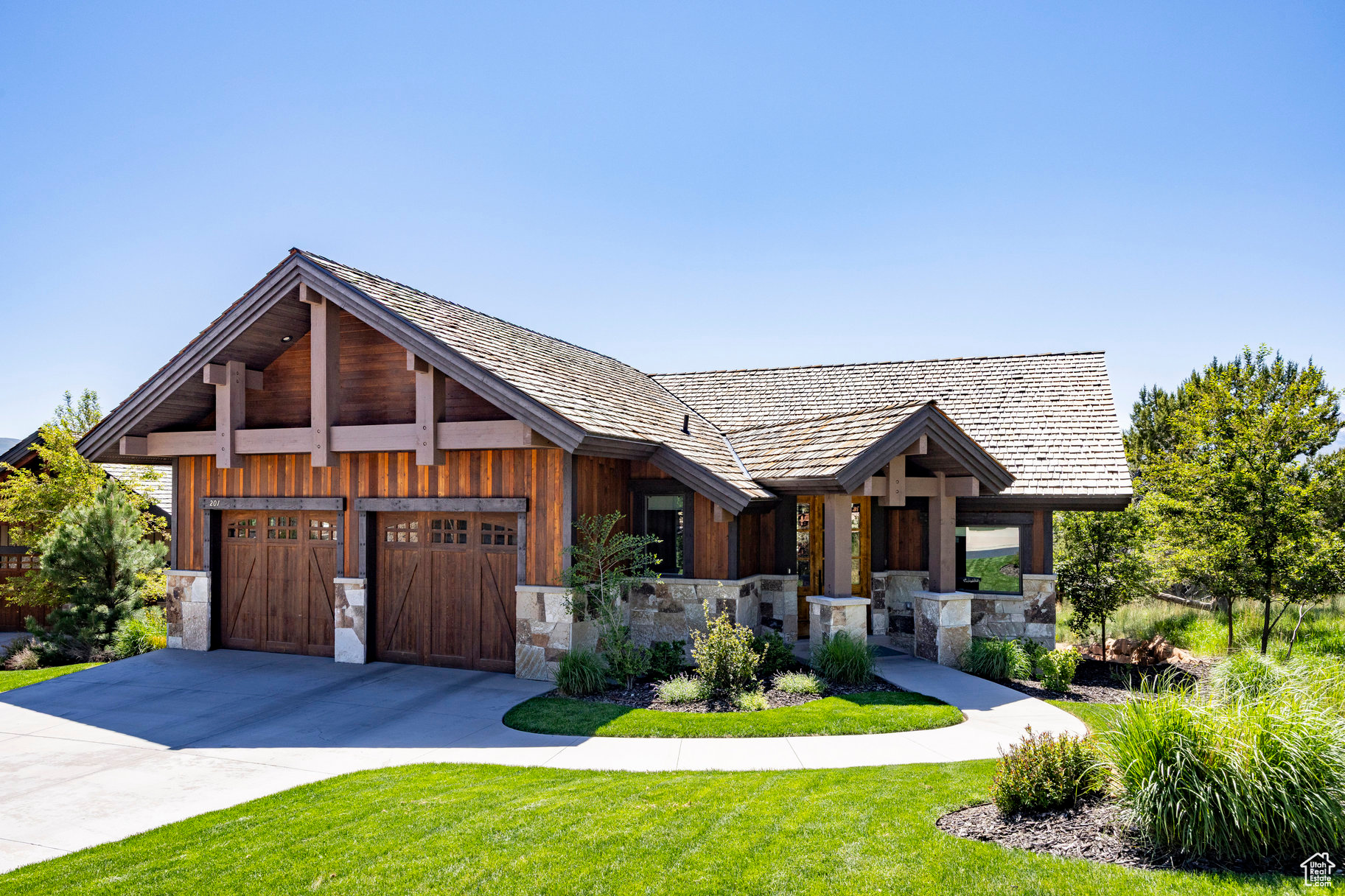 RED LEDGES - Residential