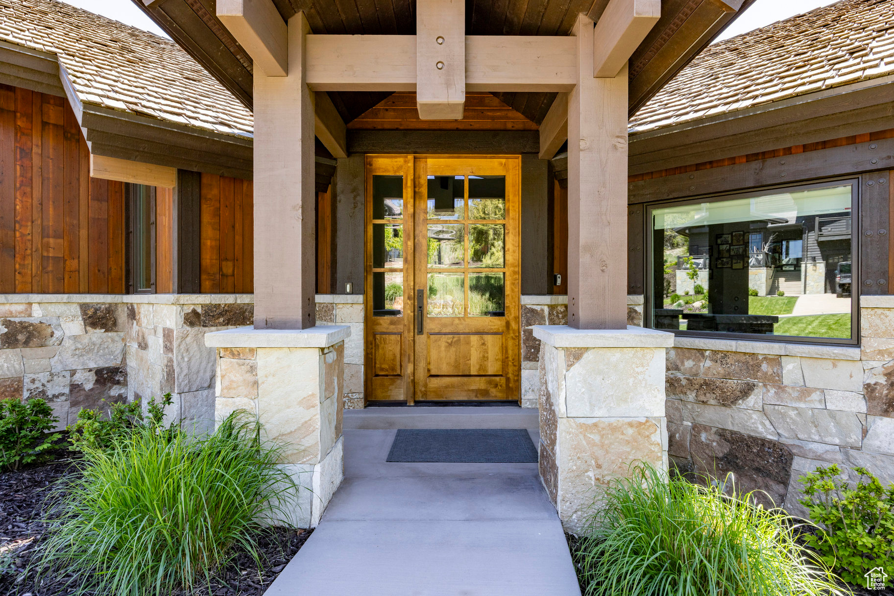 RED LEDGES - Residential