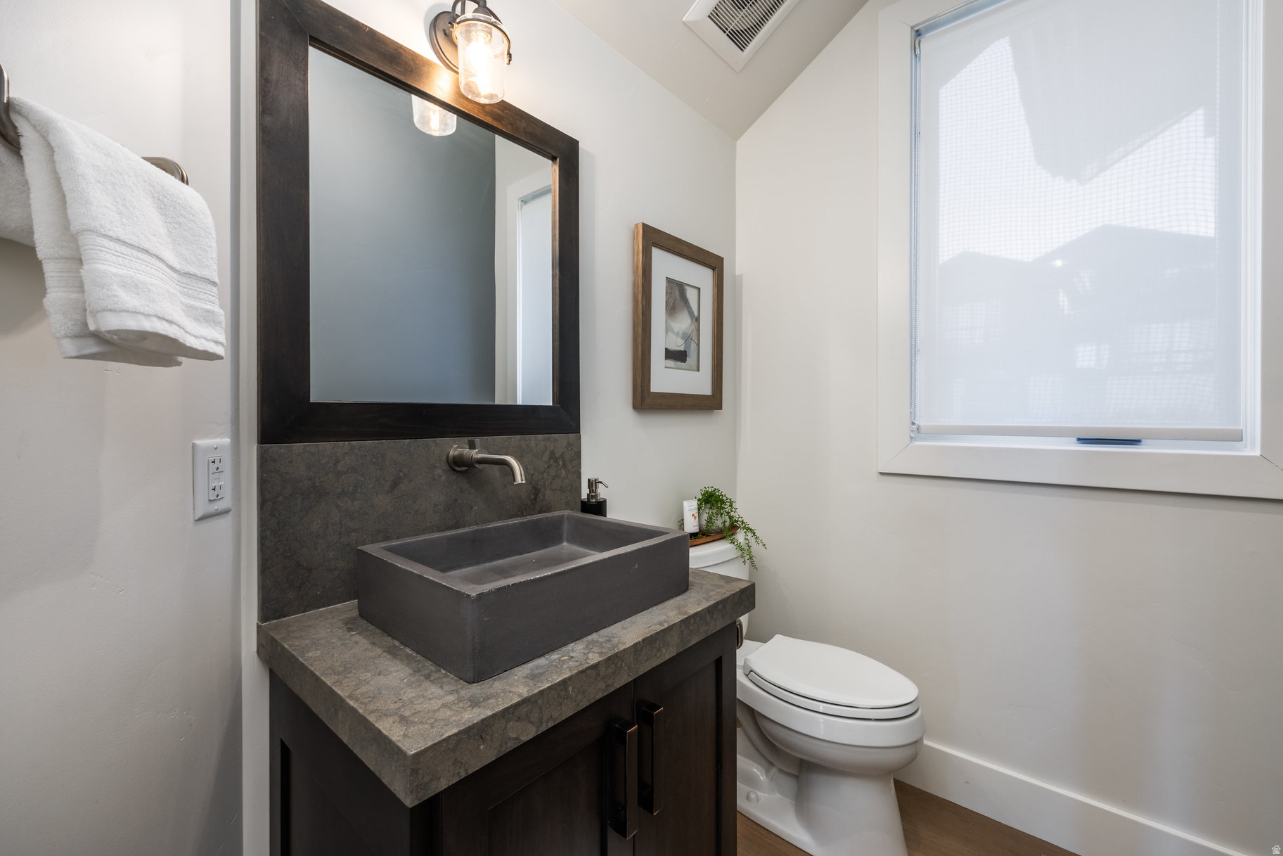 RED LEDGES - Residential