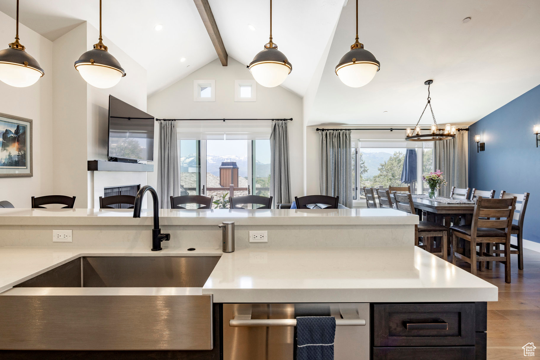 RED LEDGES - Residential