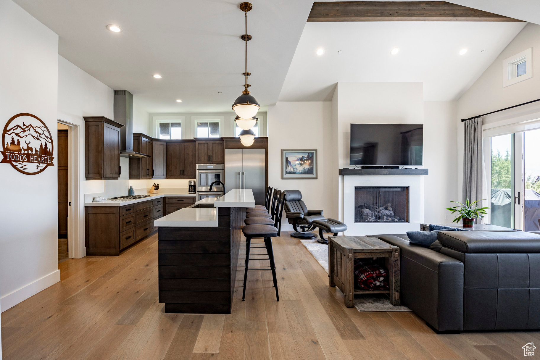 RED LEDGES - Residential