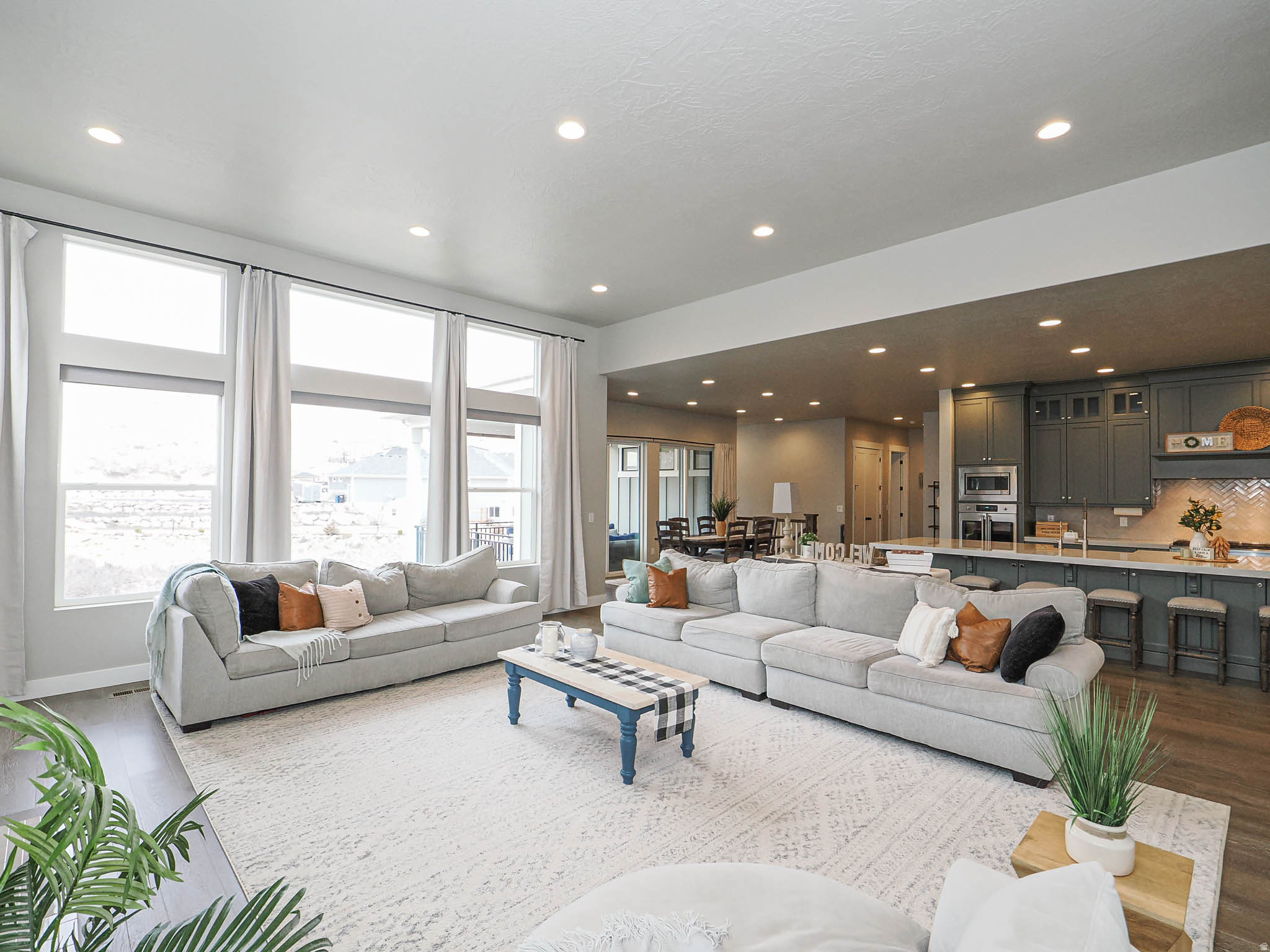 COVE AT HERRIMAN SPRINGS PHASE 1 - Residential