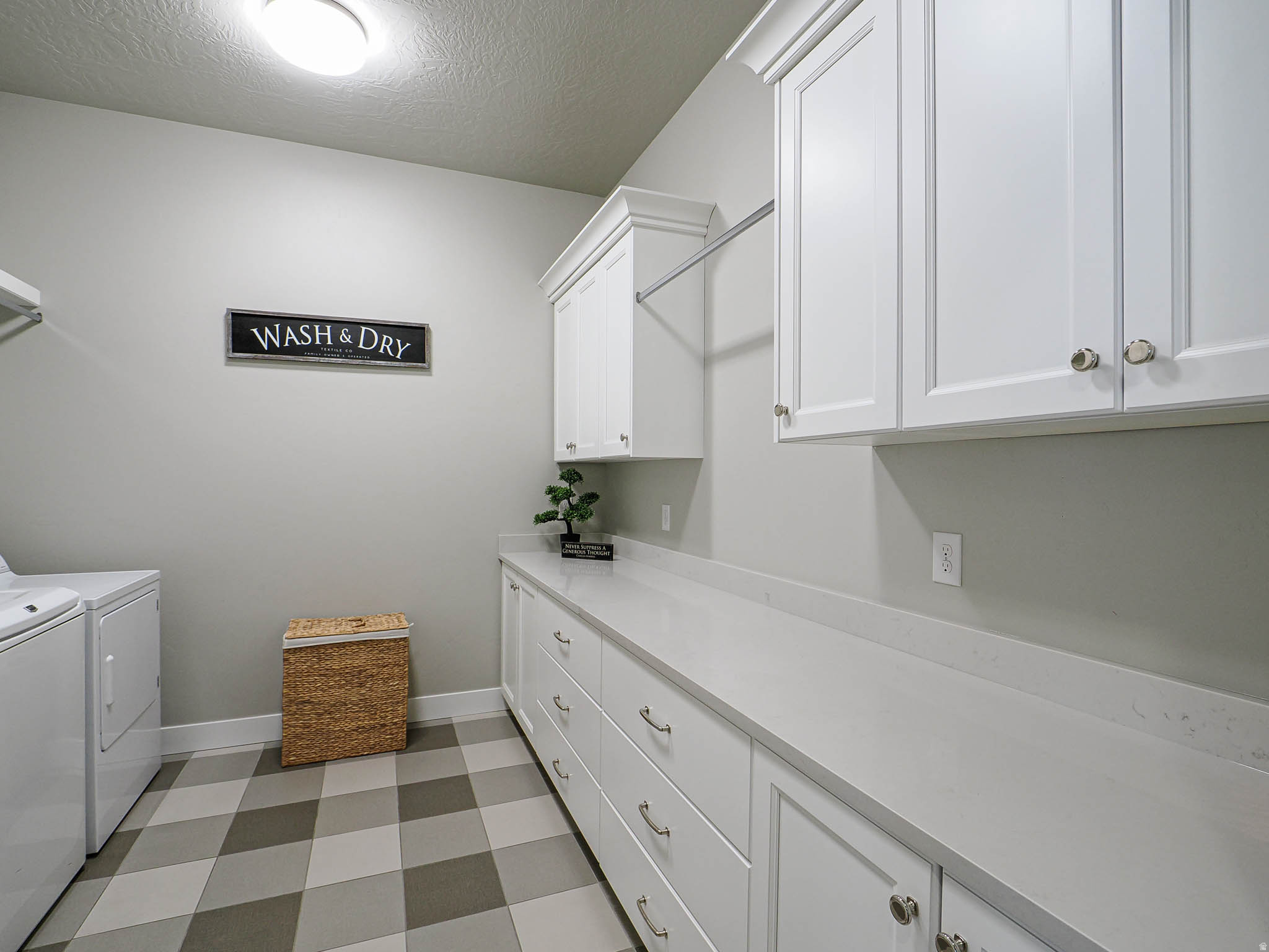 COVE AT HERRIMAN SPRINGS PHASE 1 - Residential