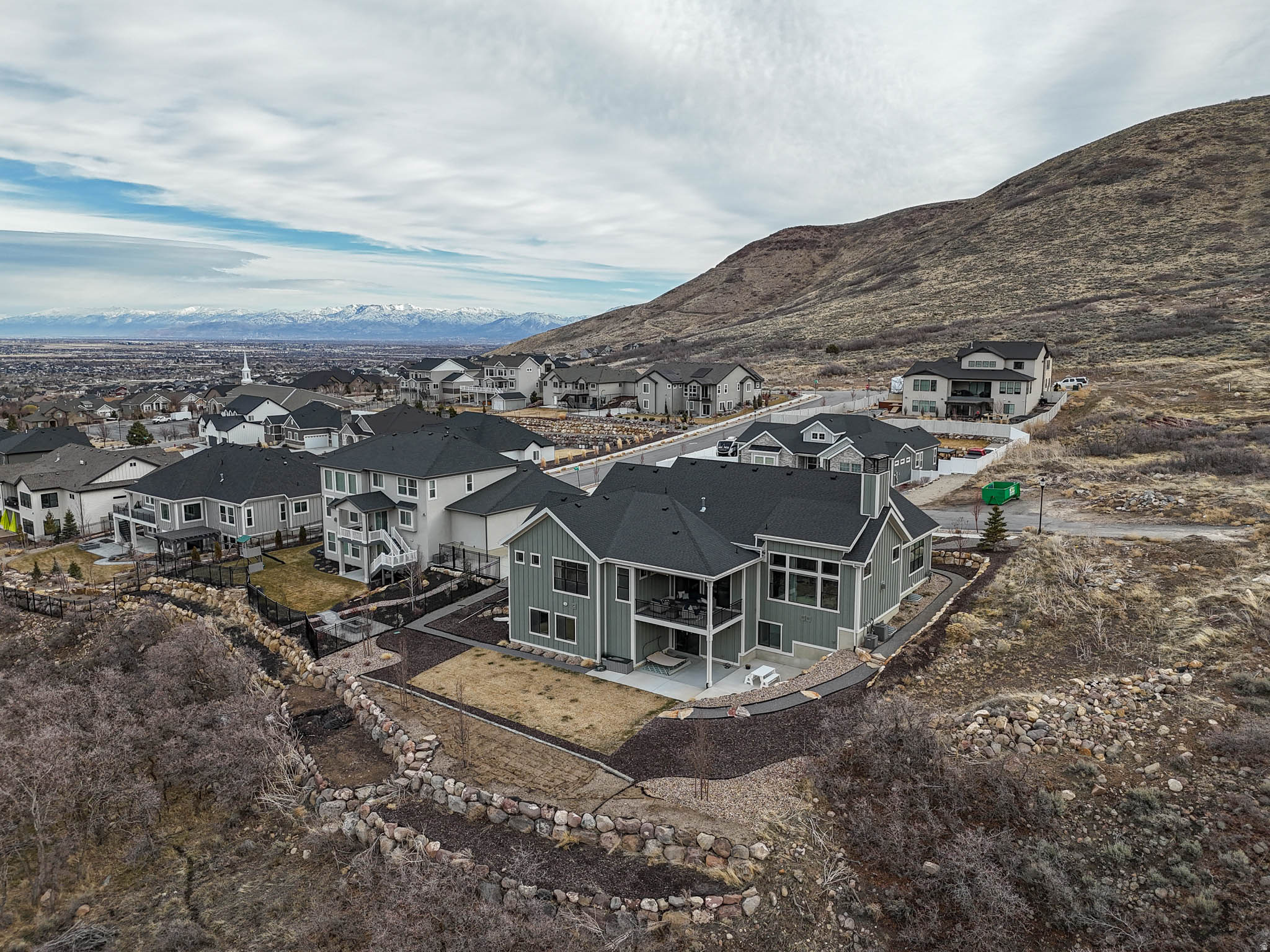 COVE AT HERRIMAN SPRINGS PHASE 1 - Residential