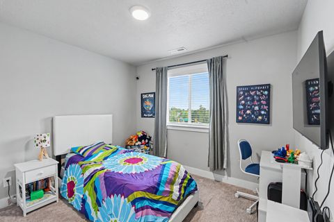 Tiny photo for 1303 E WEYBURN LN, Holladay, UT 84117 (MLS # 2159127)