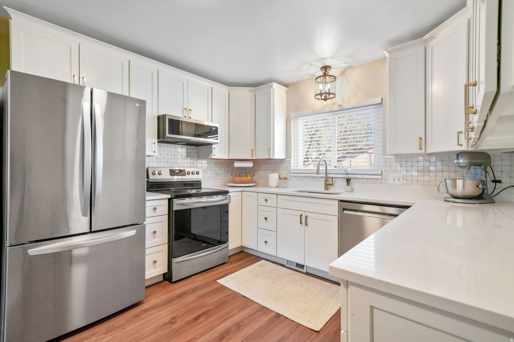 AMIRON - Residential