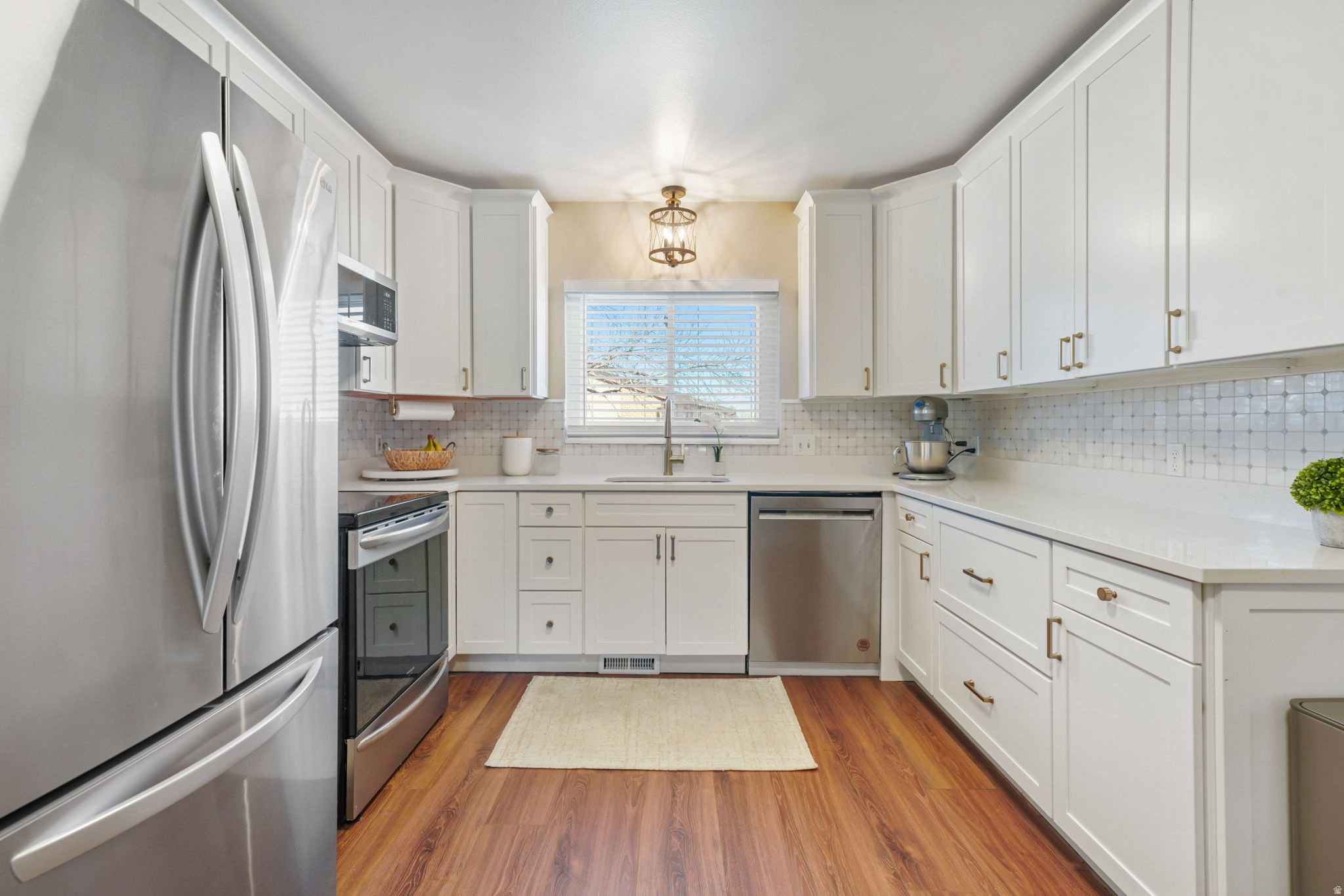 AMIRON - Residential