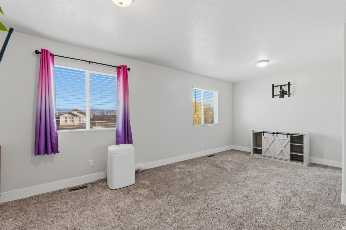 GRANTSVILLE CITY - Residential