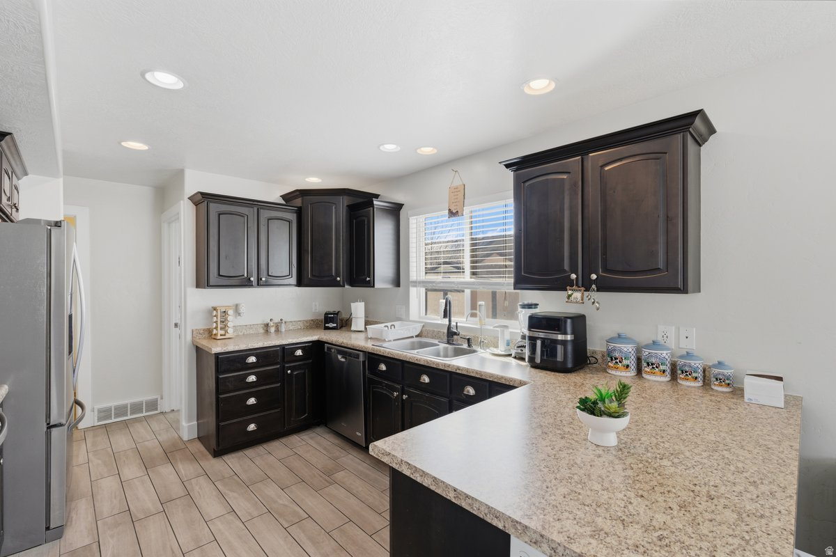 GRANTSVILLE CITY - Residential