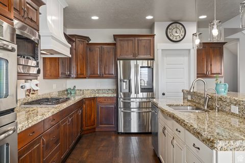 Tiny photo for 9031 N CASSIE DR E, Eagle Mountain, UT 84005 (MLS # 2116430)