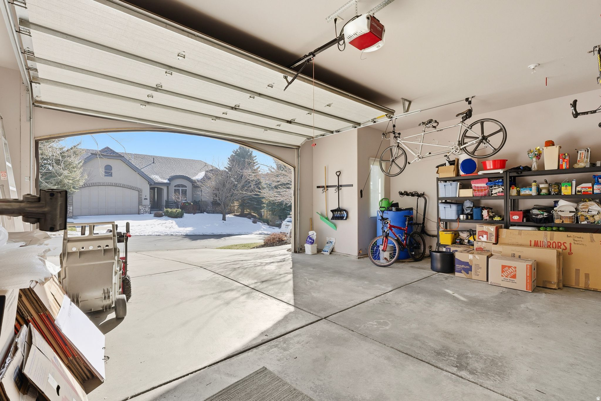 EAGLE CREST - Residential