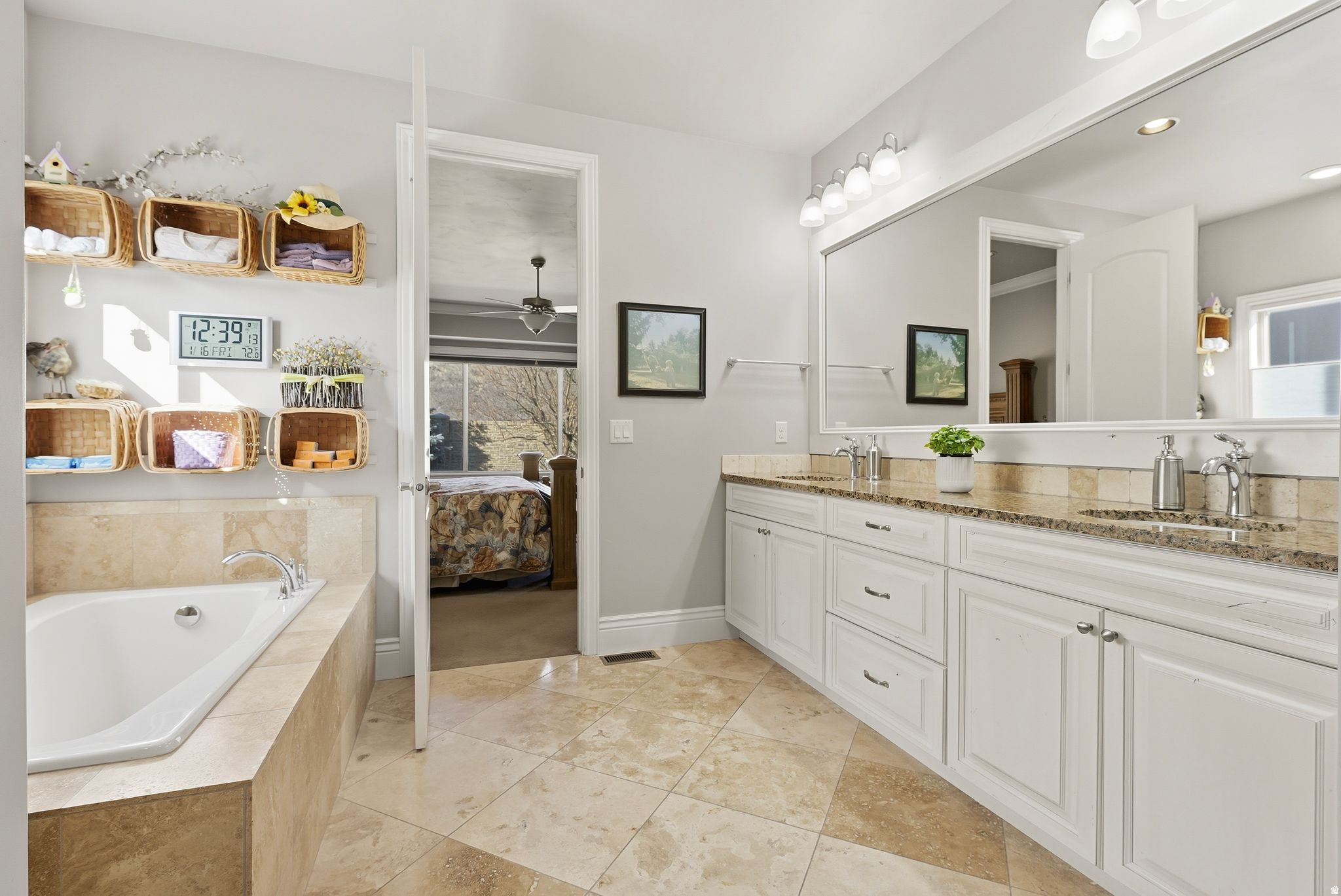 EAGLE CREST - Residential