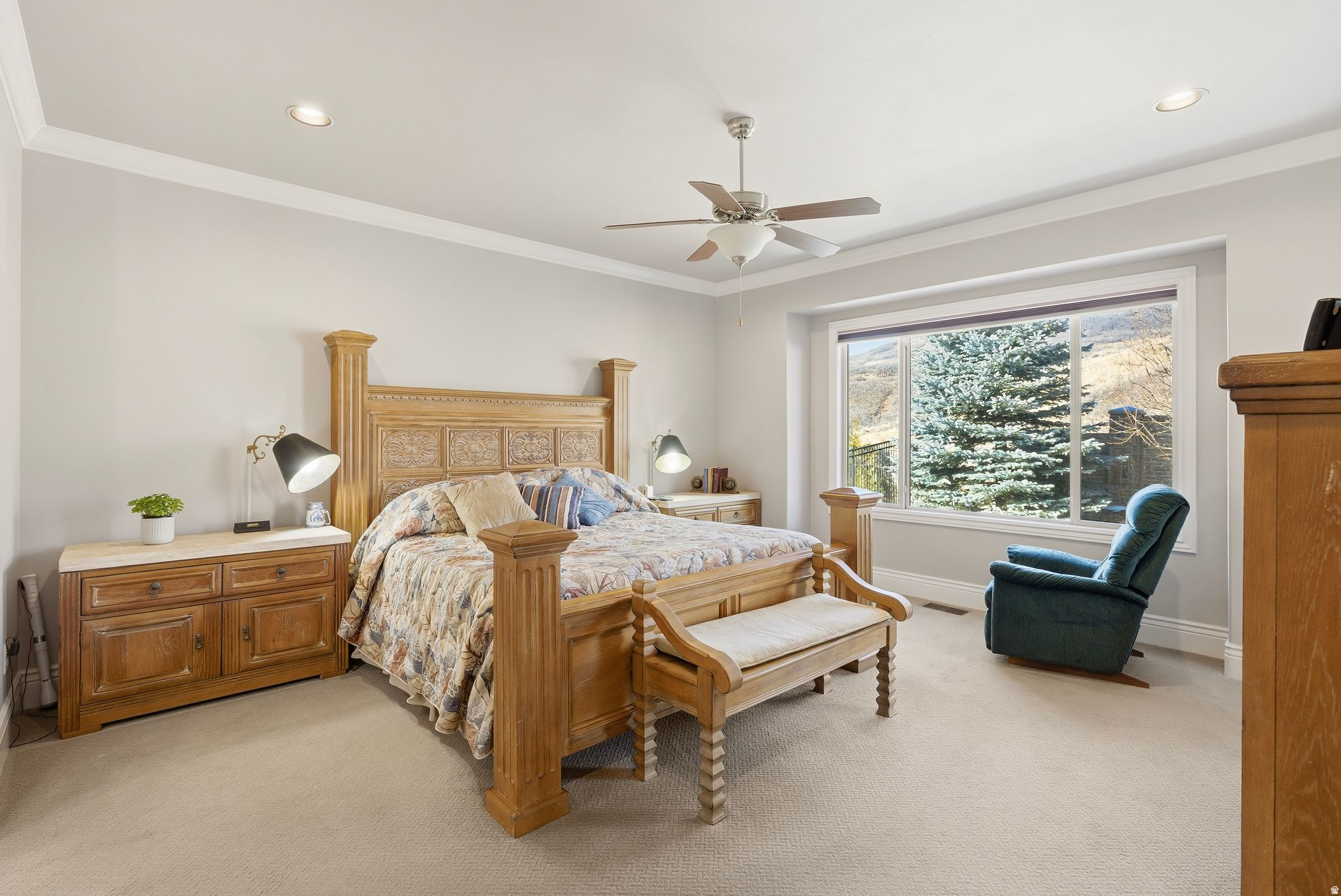 EAGLE CREST - Residential