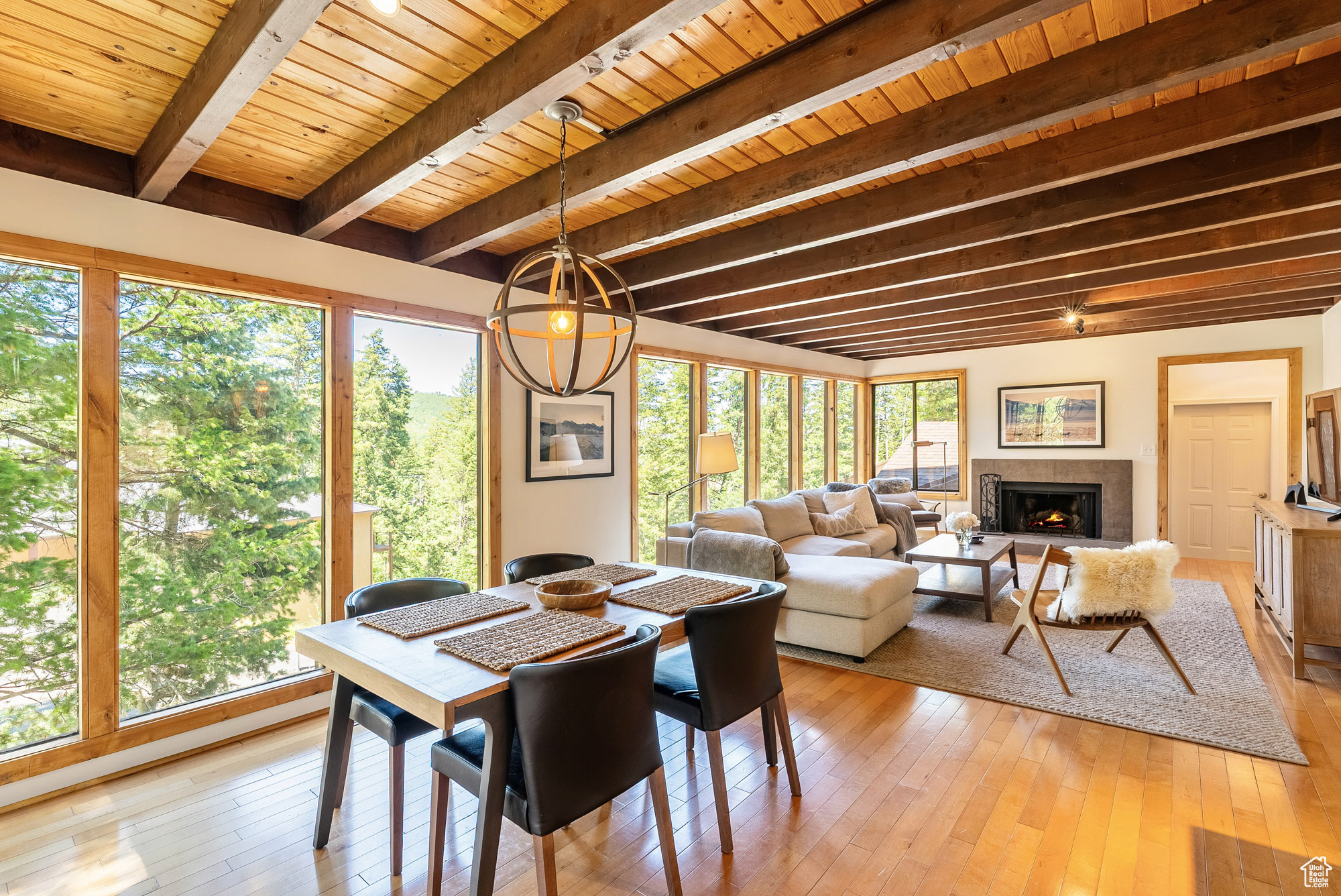 485 UPPER EVERGREEN DR