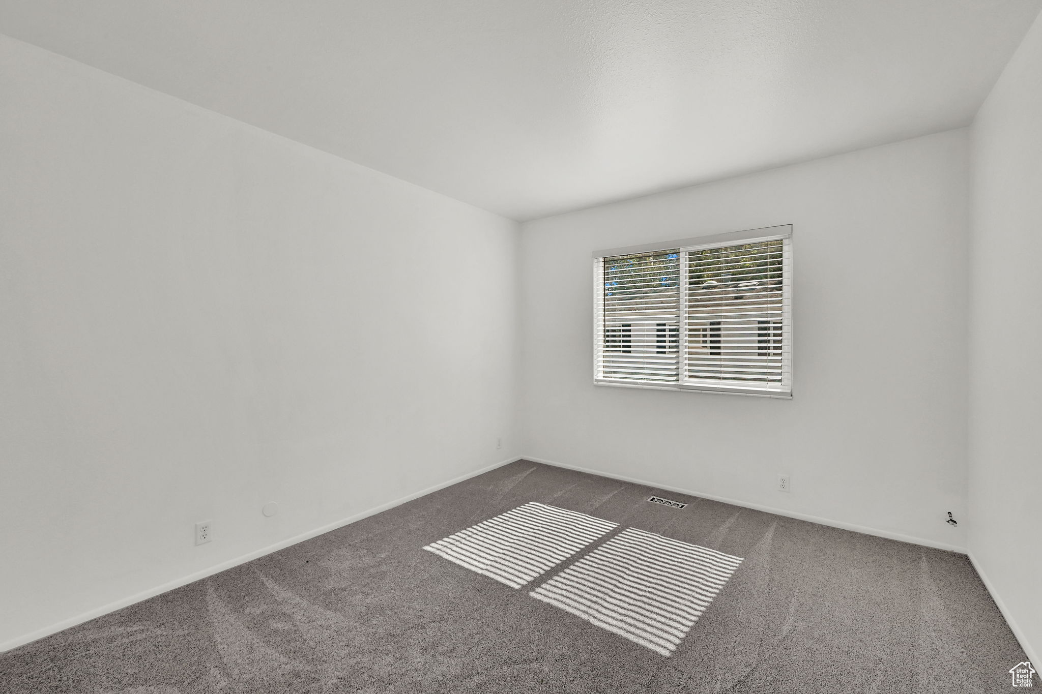 WAYLAND STATION AT OLD FARM - Residential