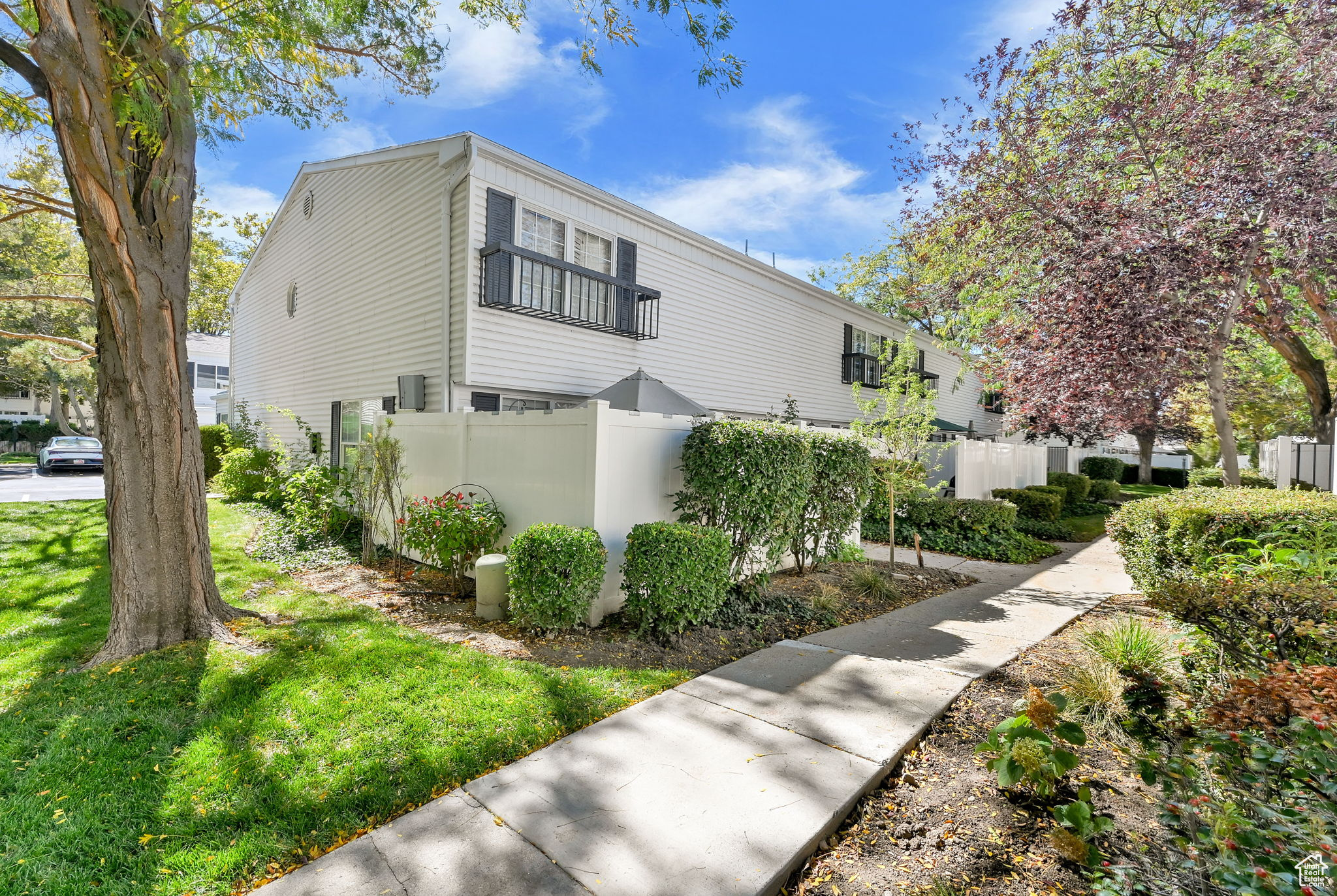 WAYLAND STATION AT OLD FARM - Residential