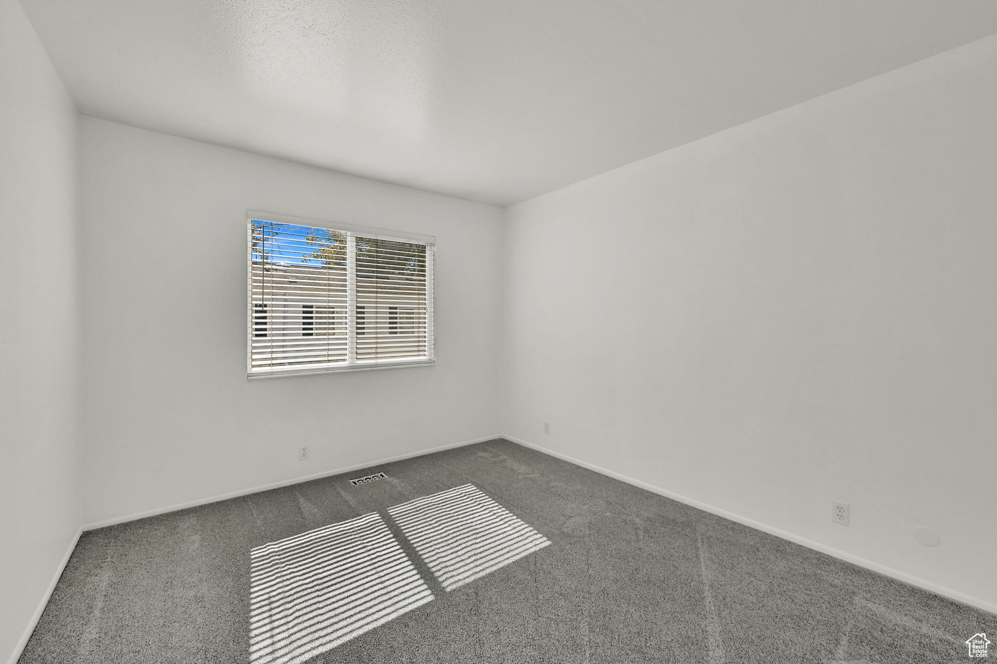 WAYLAND STATION AT OLD FARM - Residential