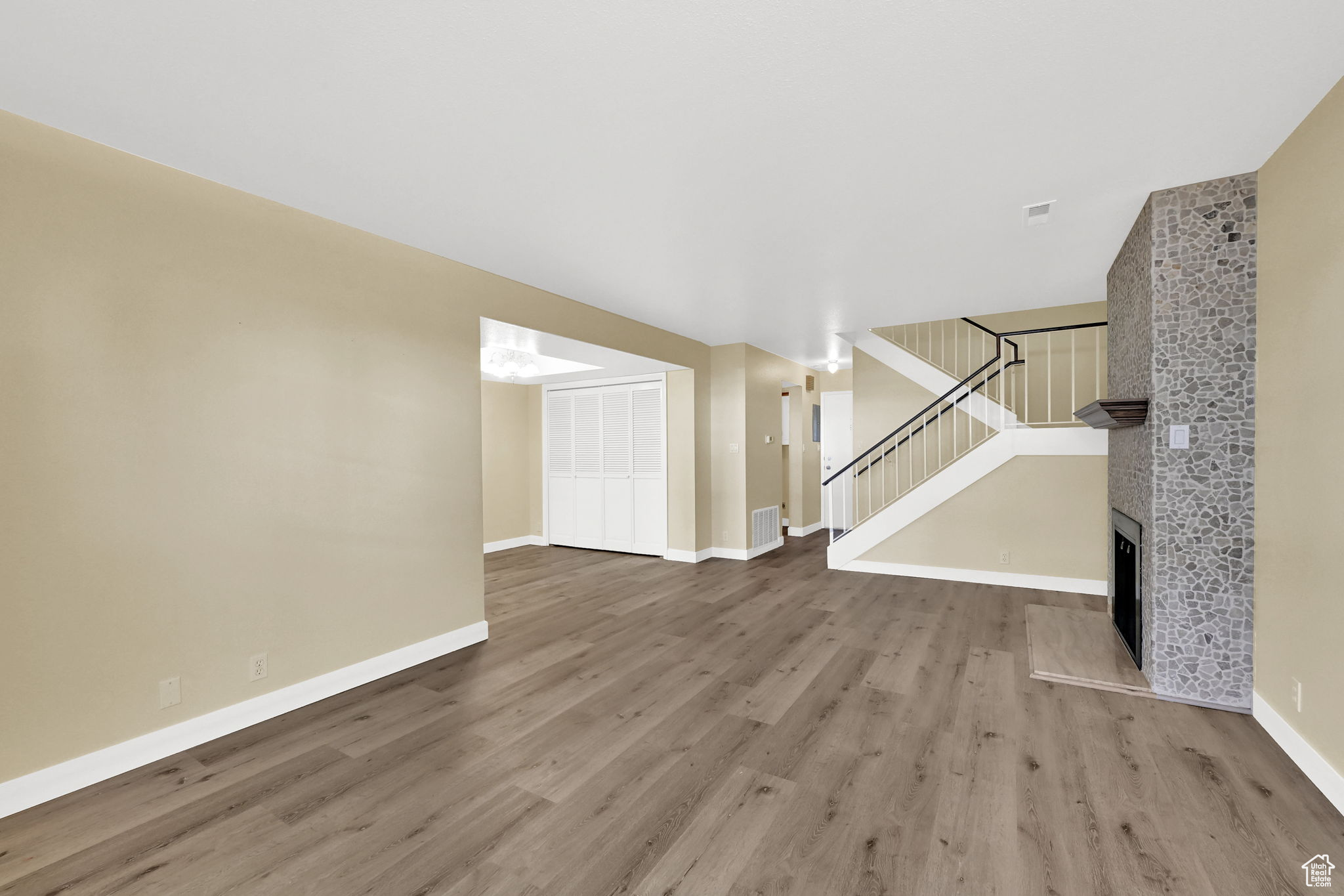 WAYLAND STATION AT OLD FARM - Residential