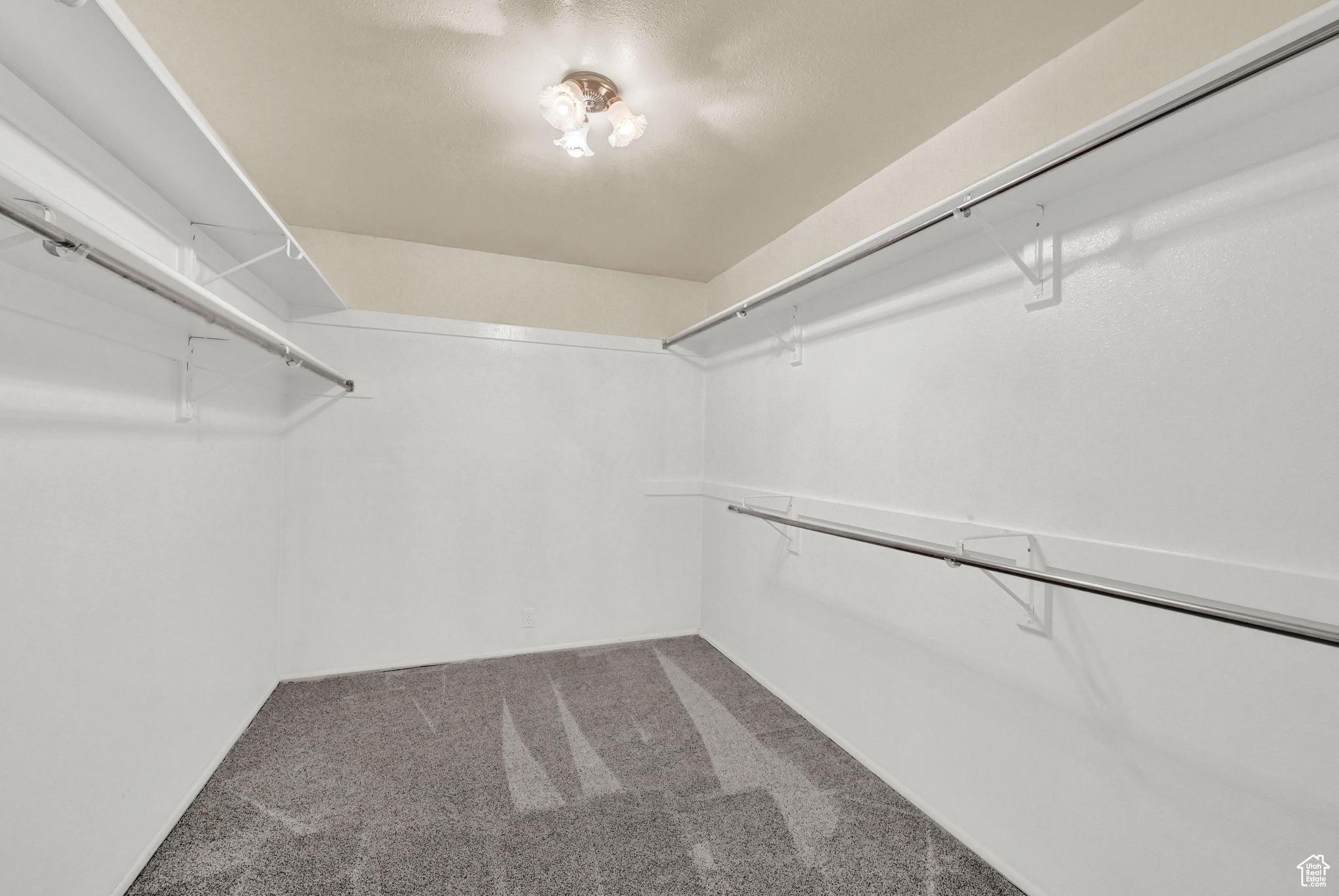 WAYLAND STATION AT OLD FARM - Residential