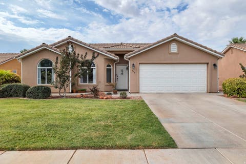 Townhouse For Sale - 574 E 400<br/> Ivins, UT 84738