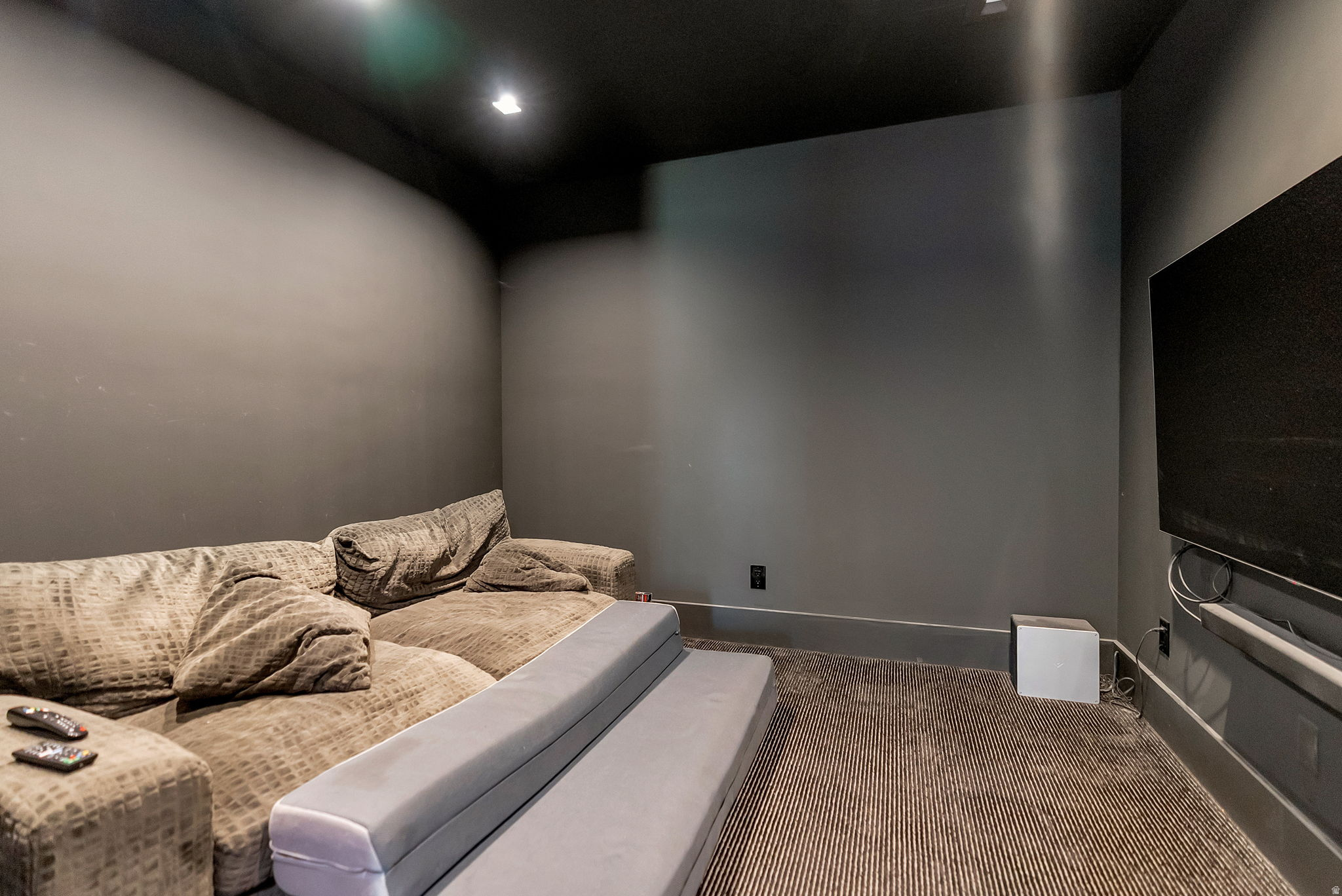 PARADISE COUNTRY EST - Residential