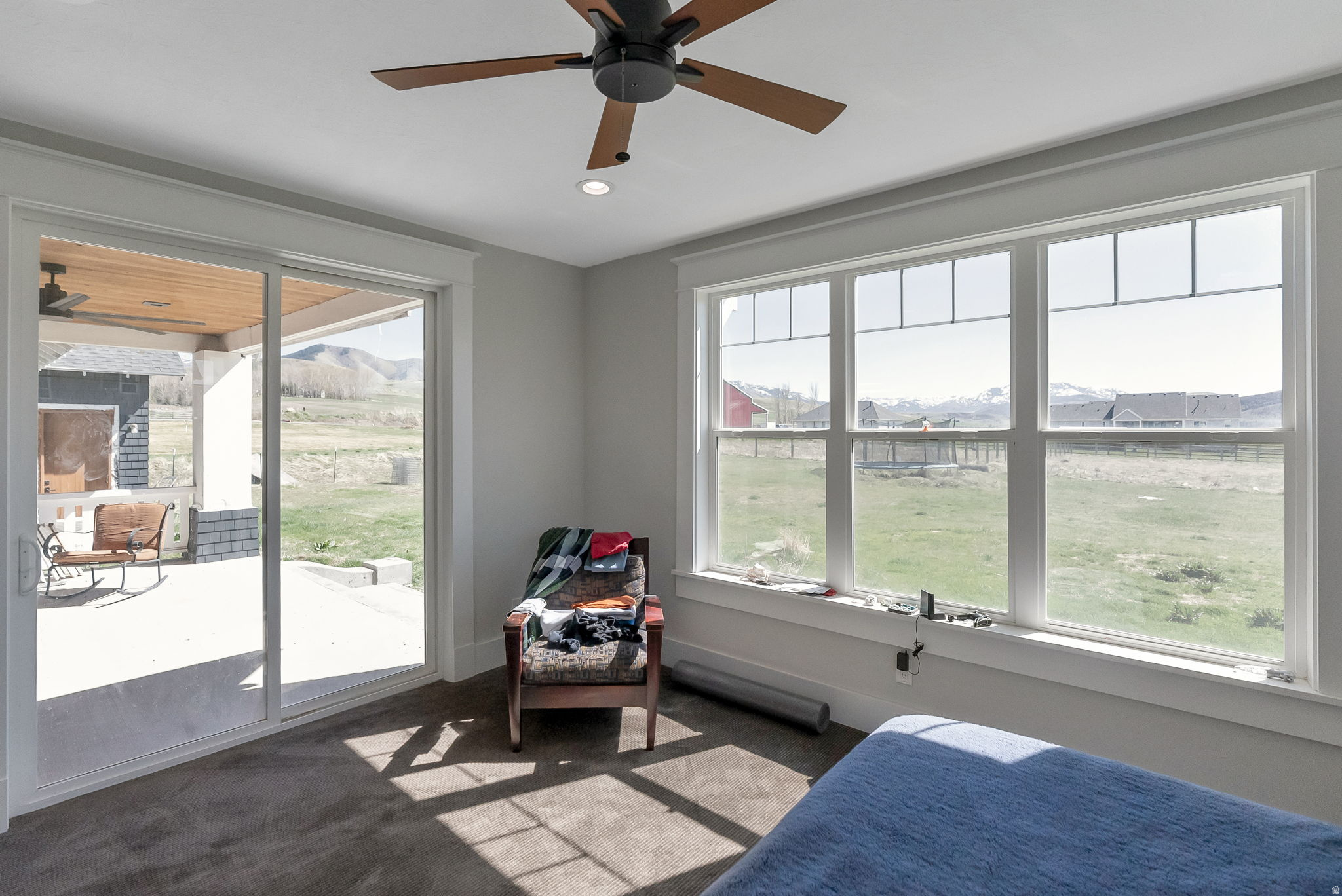 PARADISE COUNTRY EST - Residential