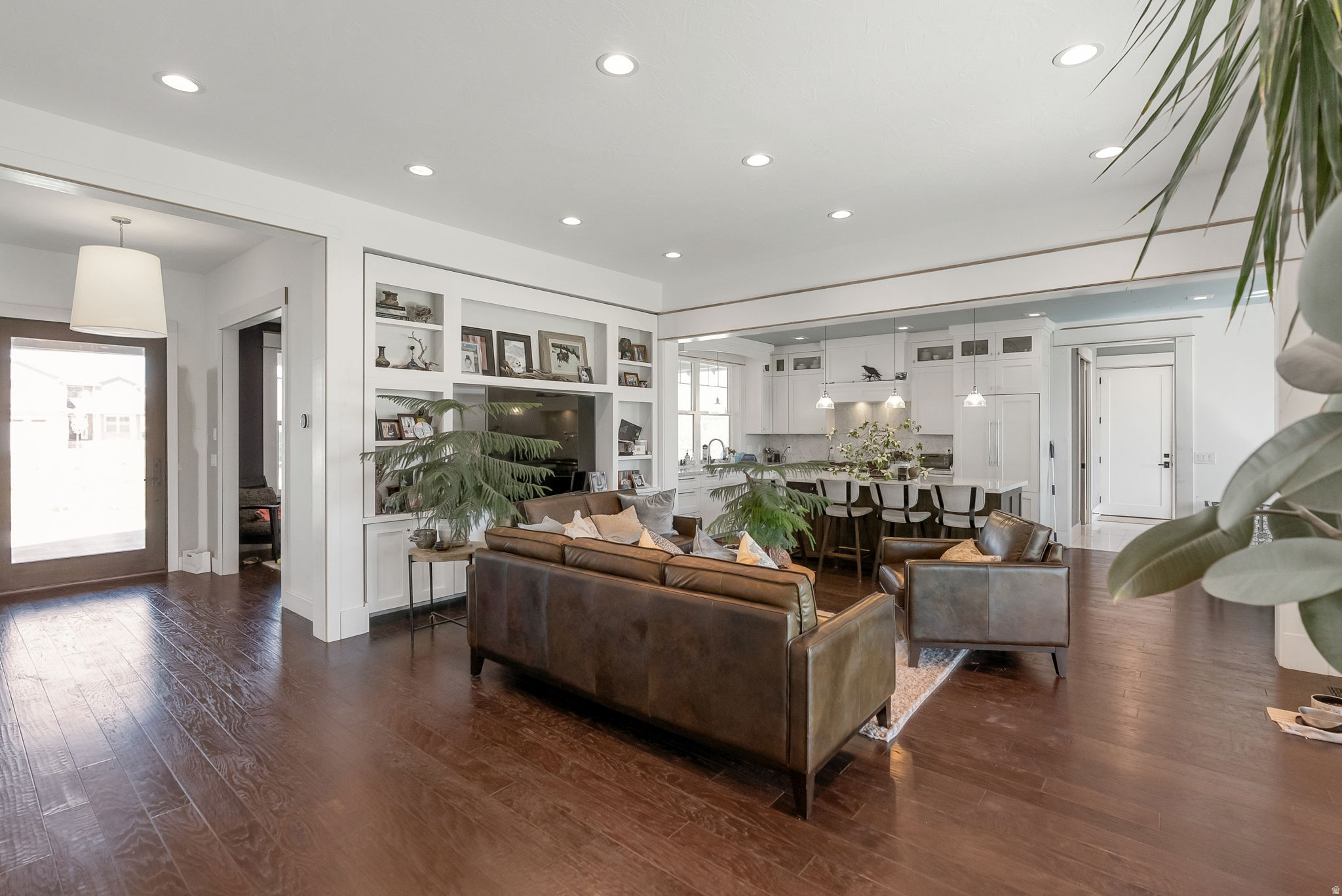 PARADISE COUNTRY EST - Residential