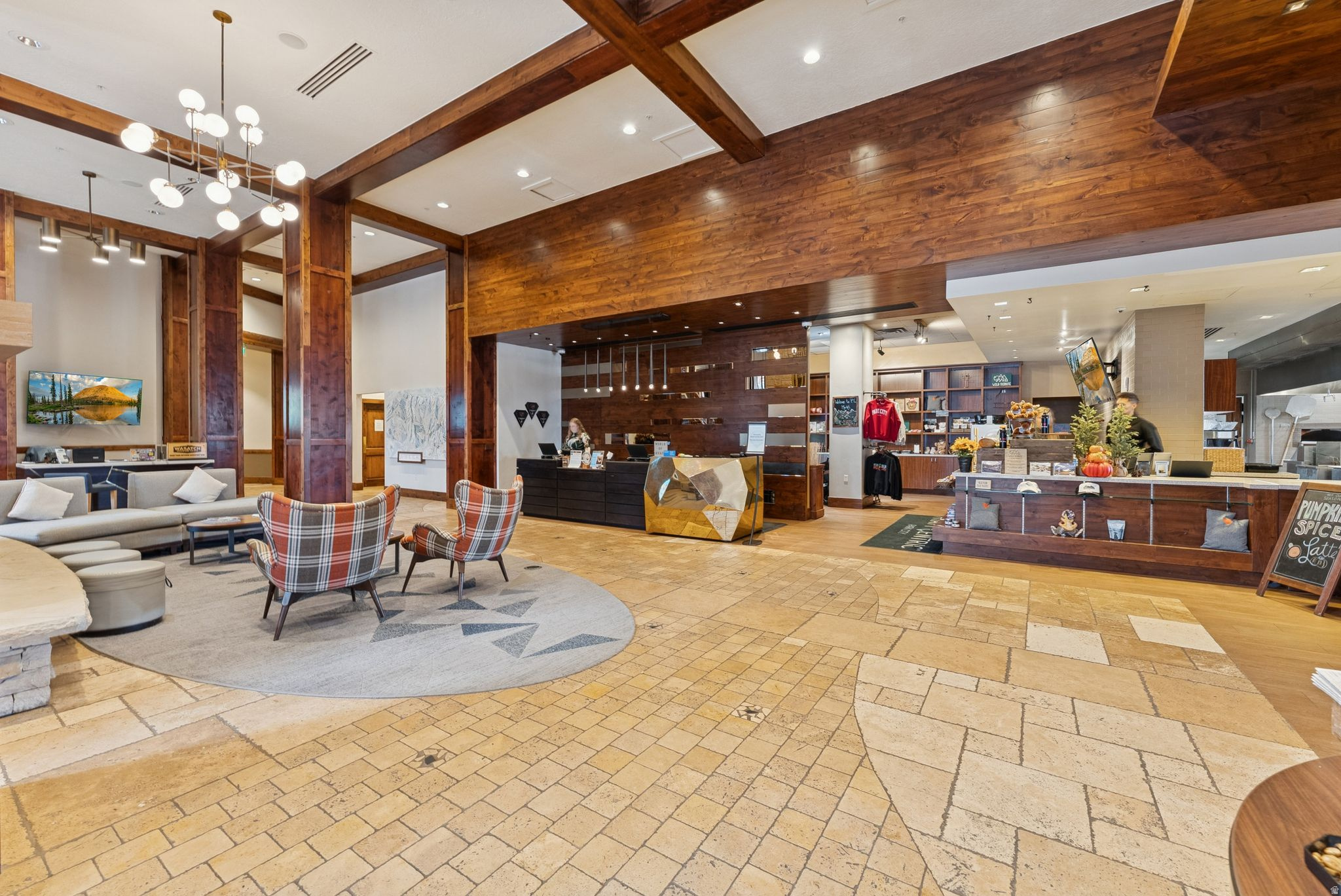 HYATT ESCALA - Residential