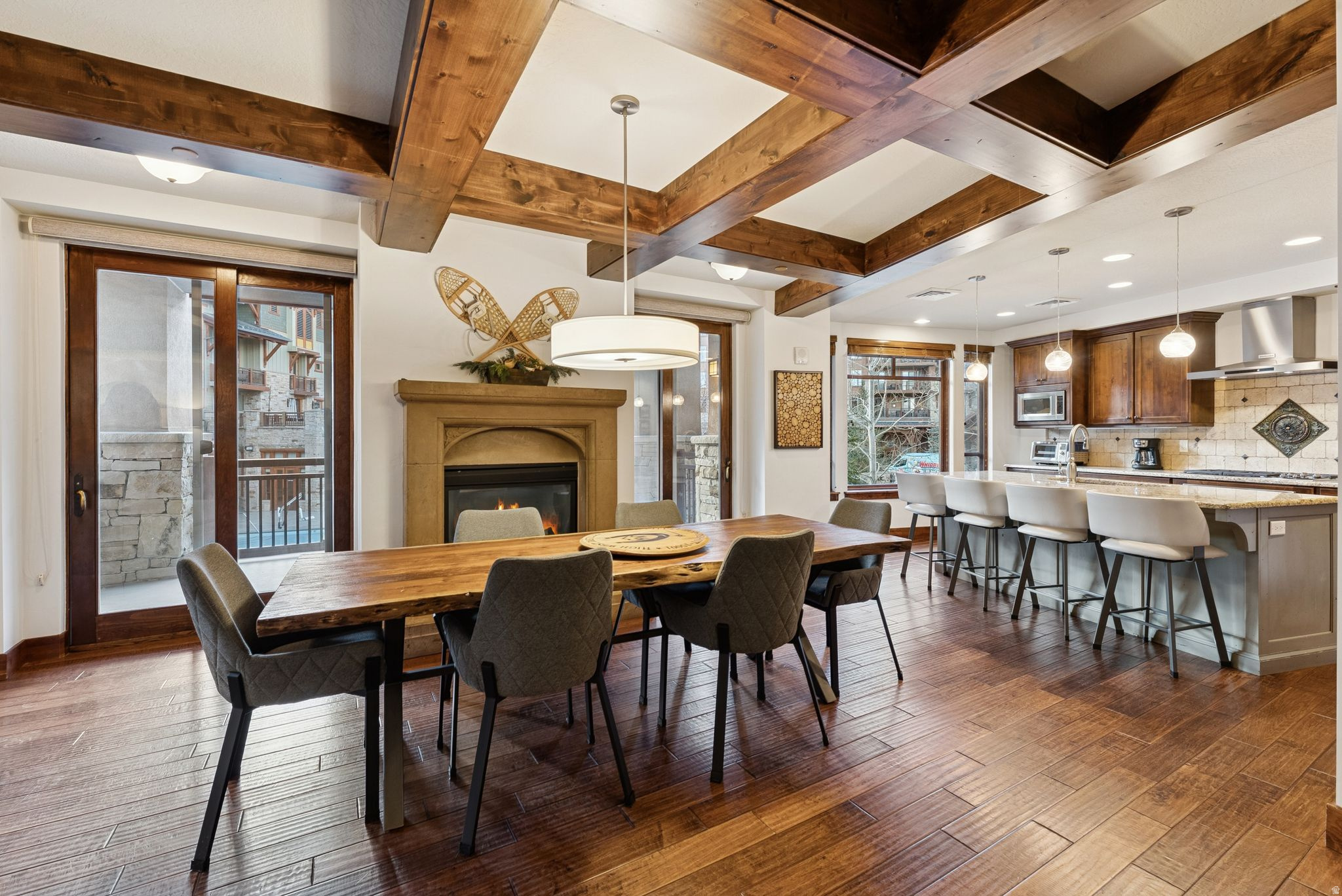 HYATT ESCALA - Residential