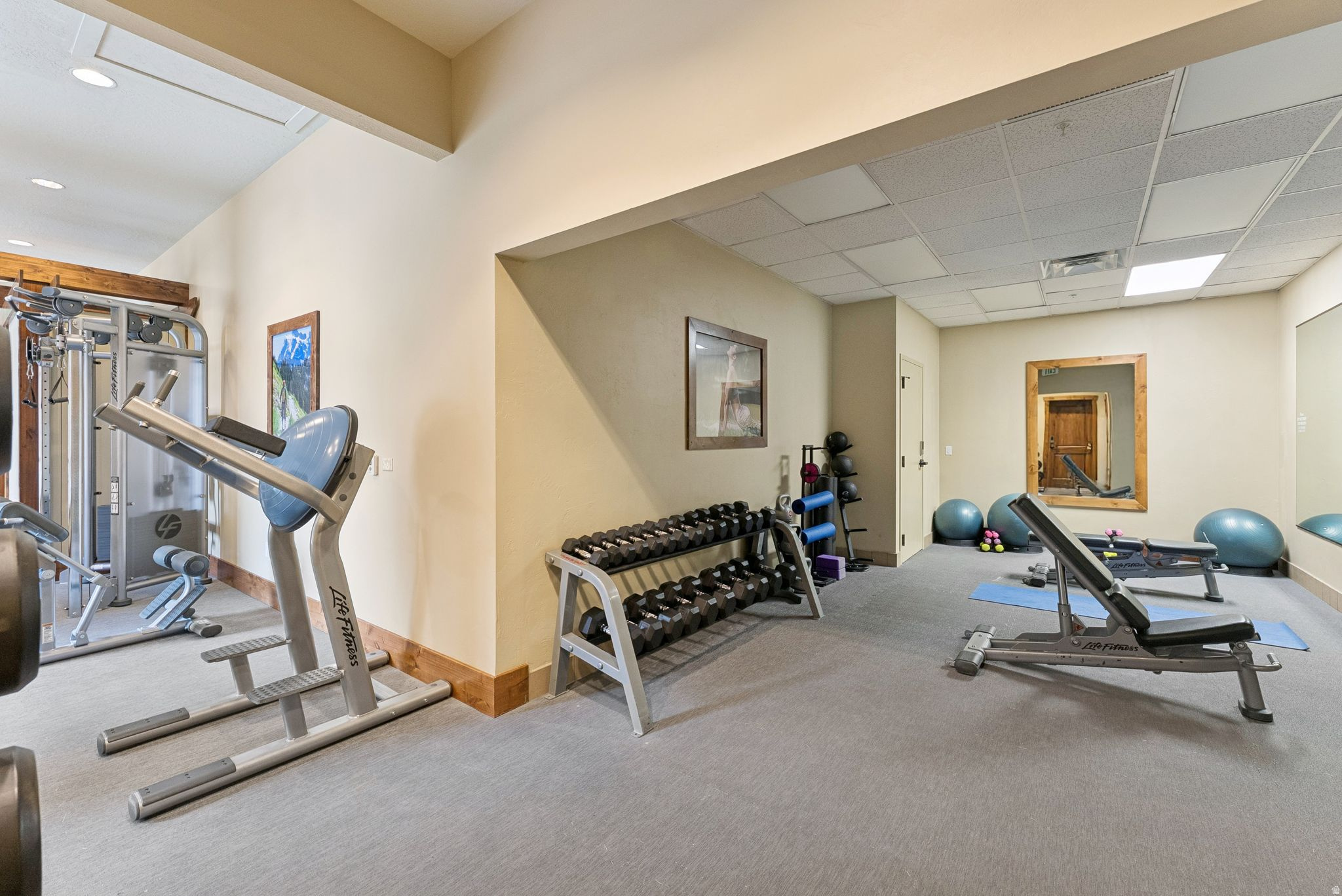 HYATT ESCALA - Residential