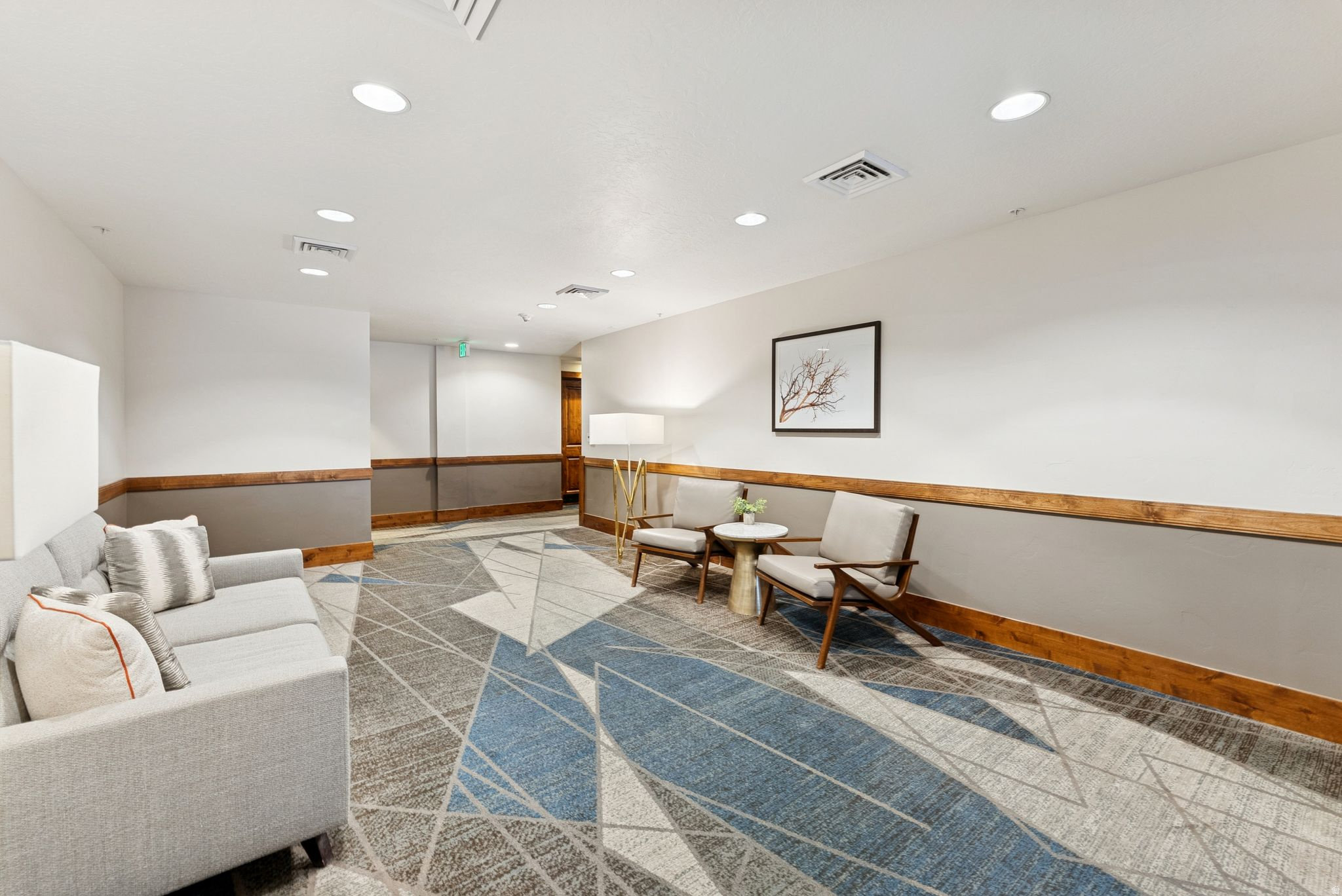 HYATT ESCALA - Residential