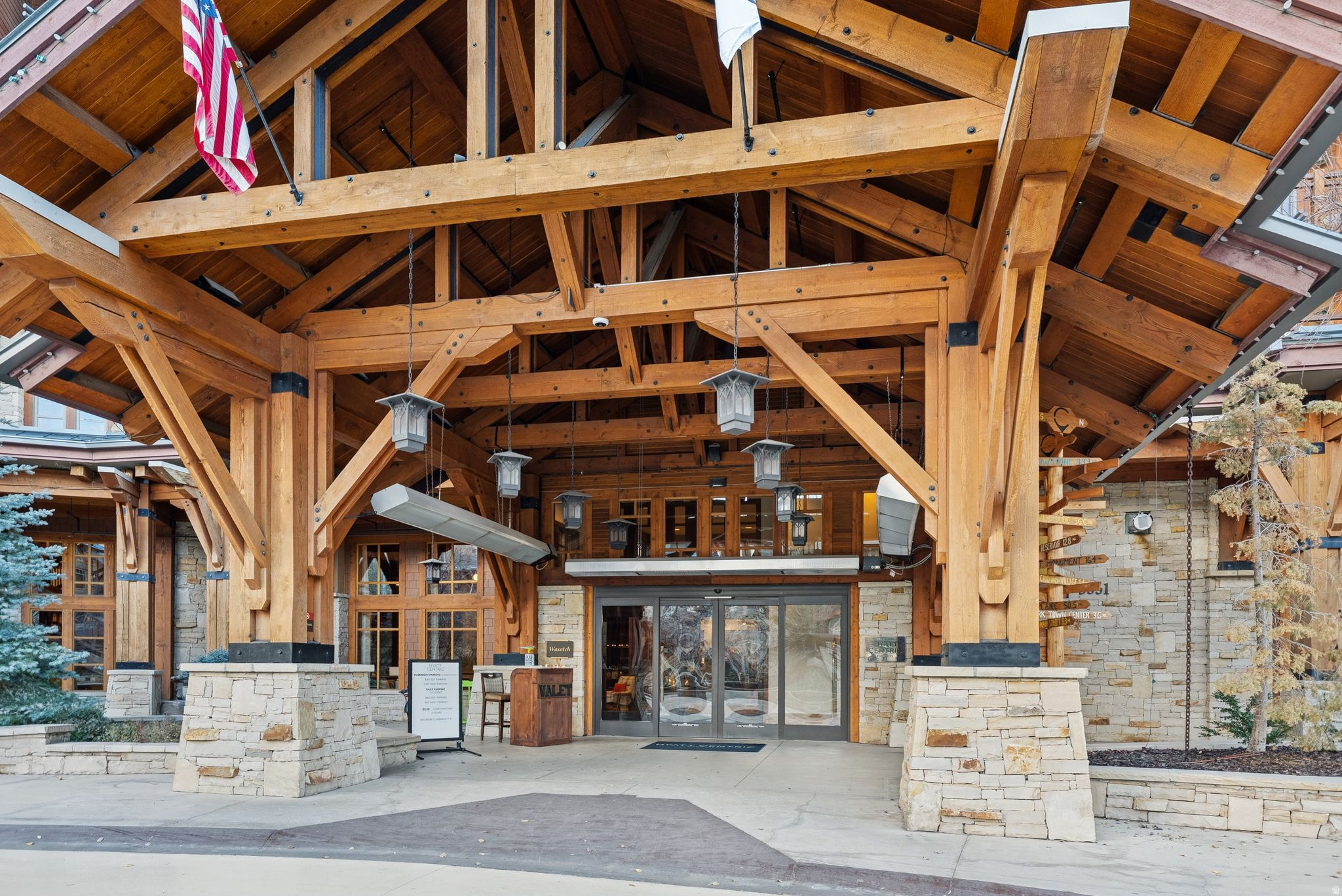 HYATT ESCALA - Residential