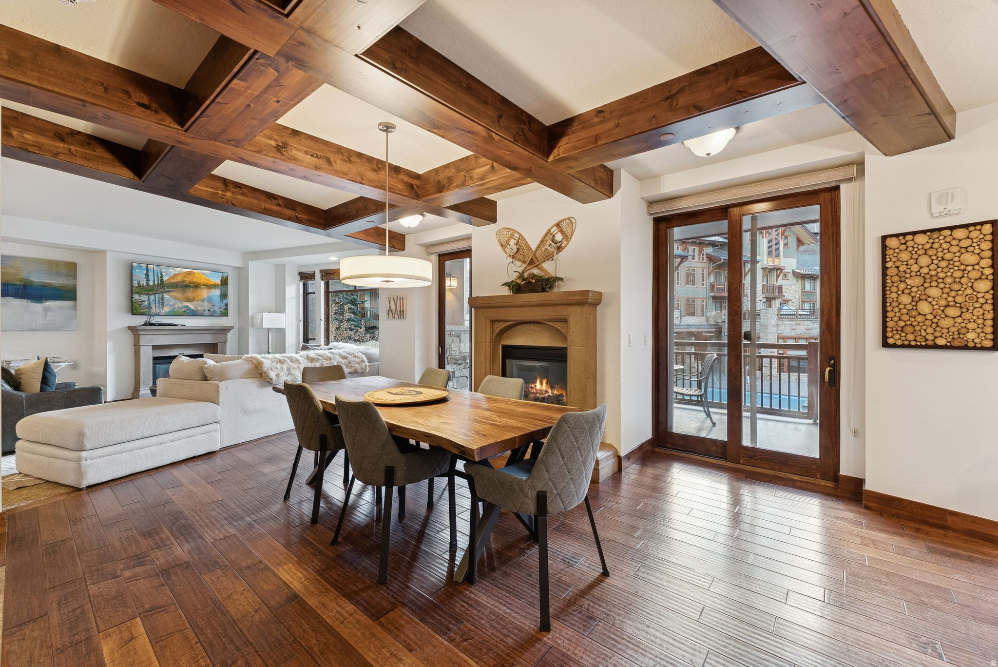 HYATT ESCALA - Residential