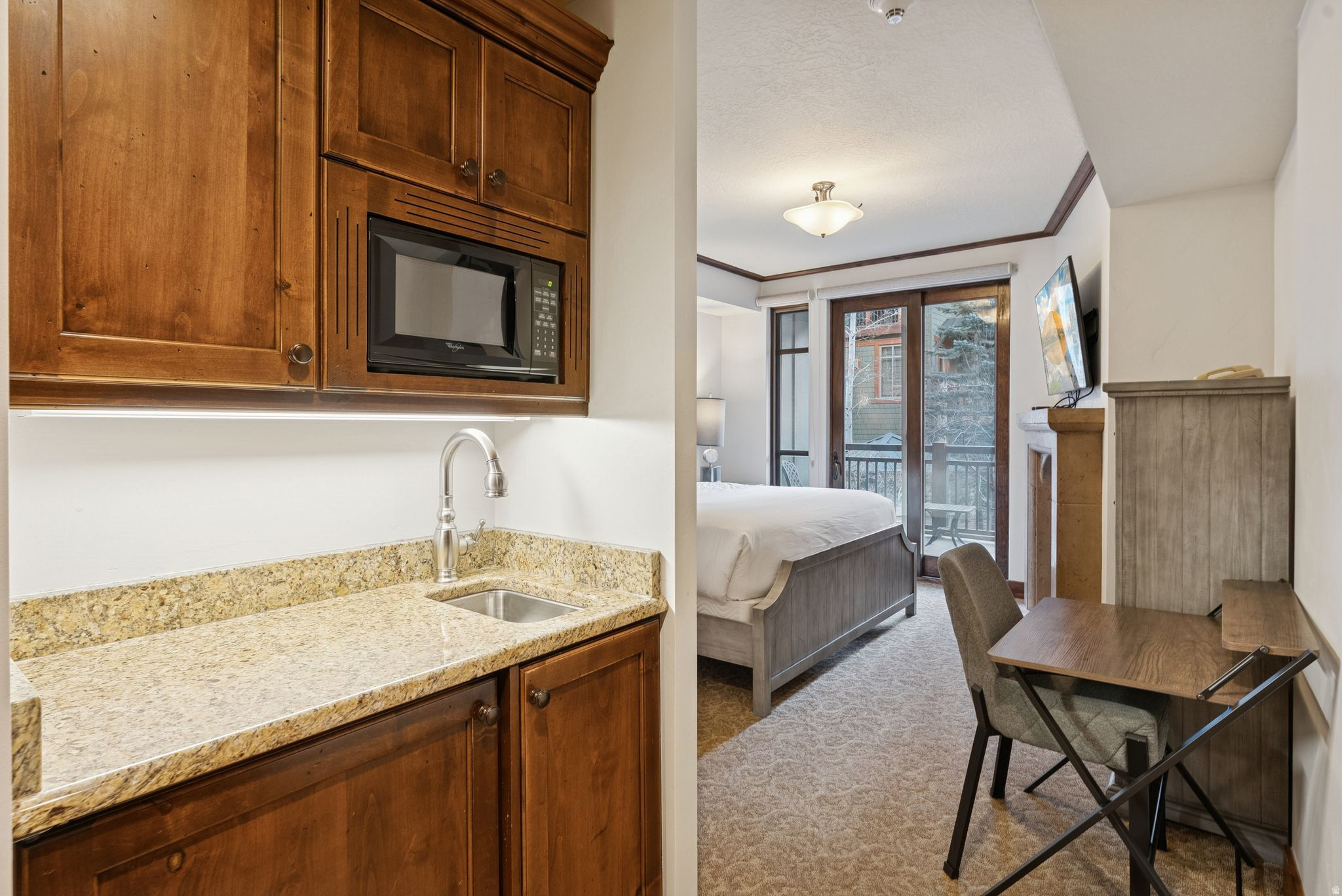 HYATT ESCALA - Residential