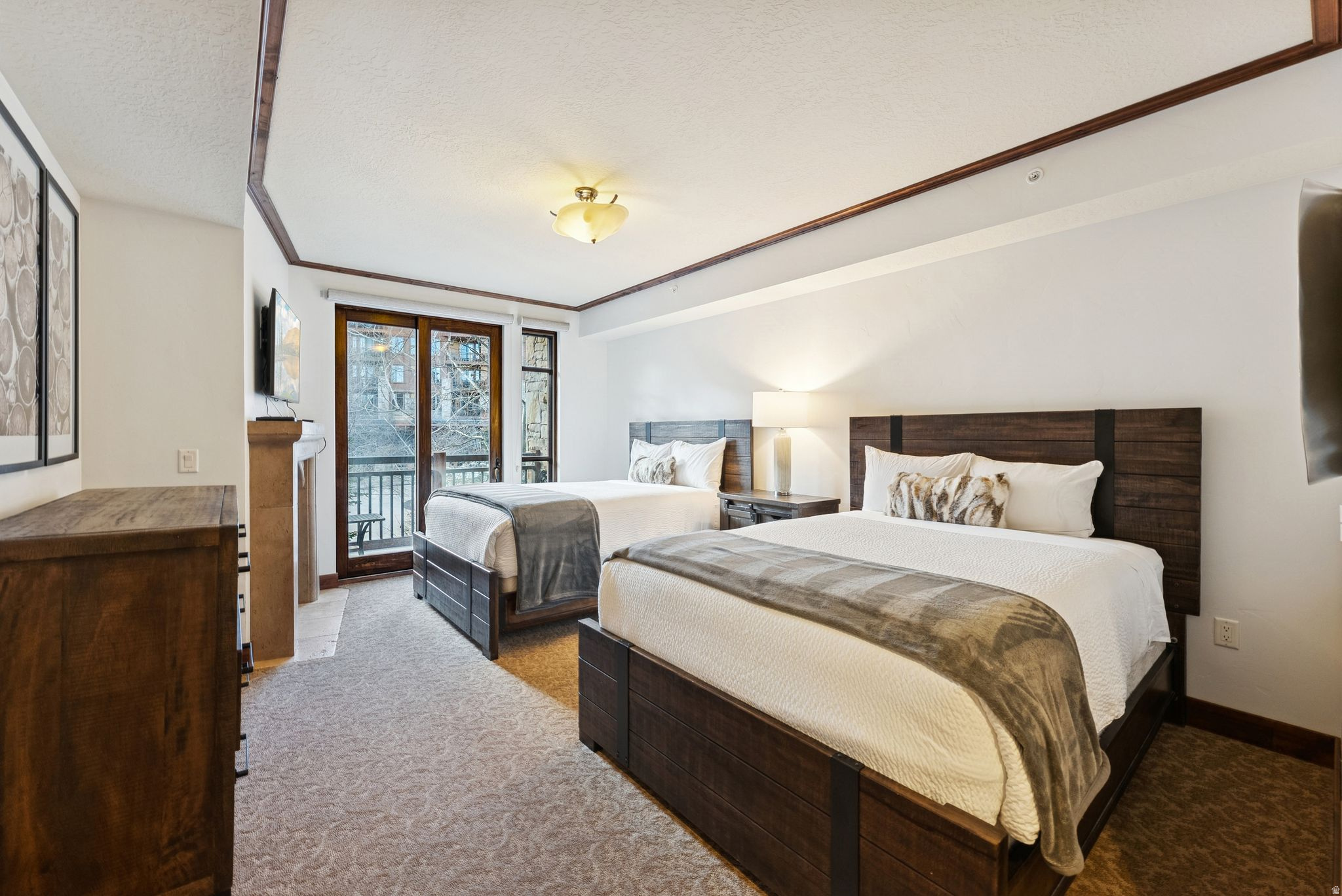 HYATT ESCALA - Residential