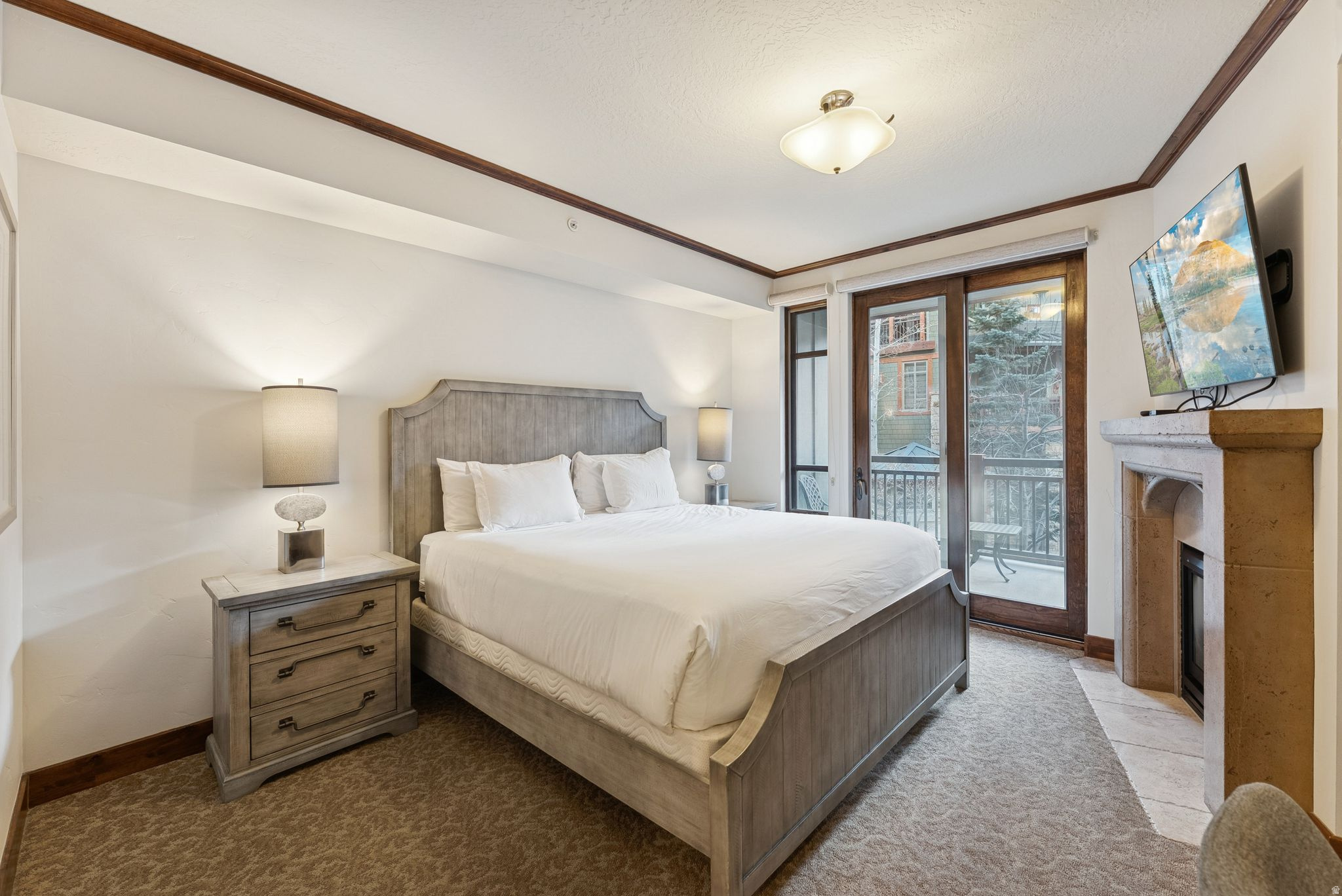 HYATT ESCALA - Residential