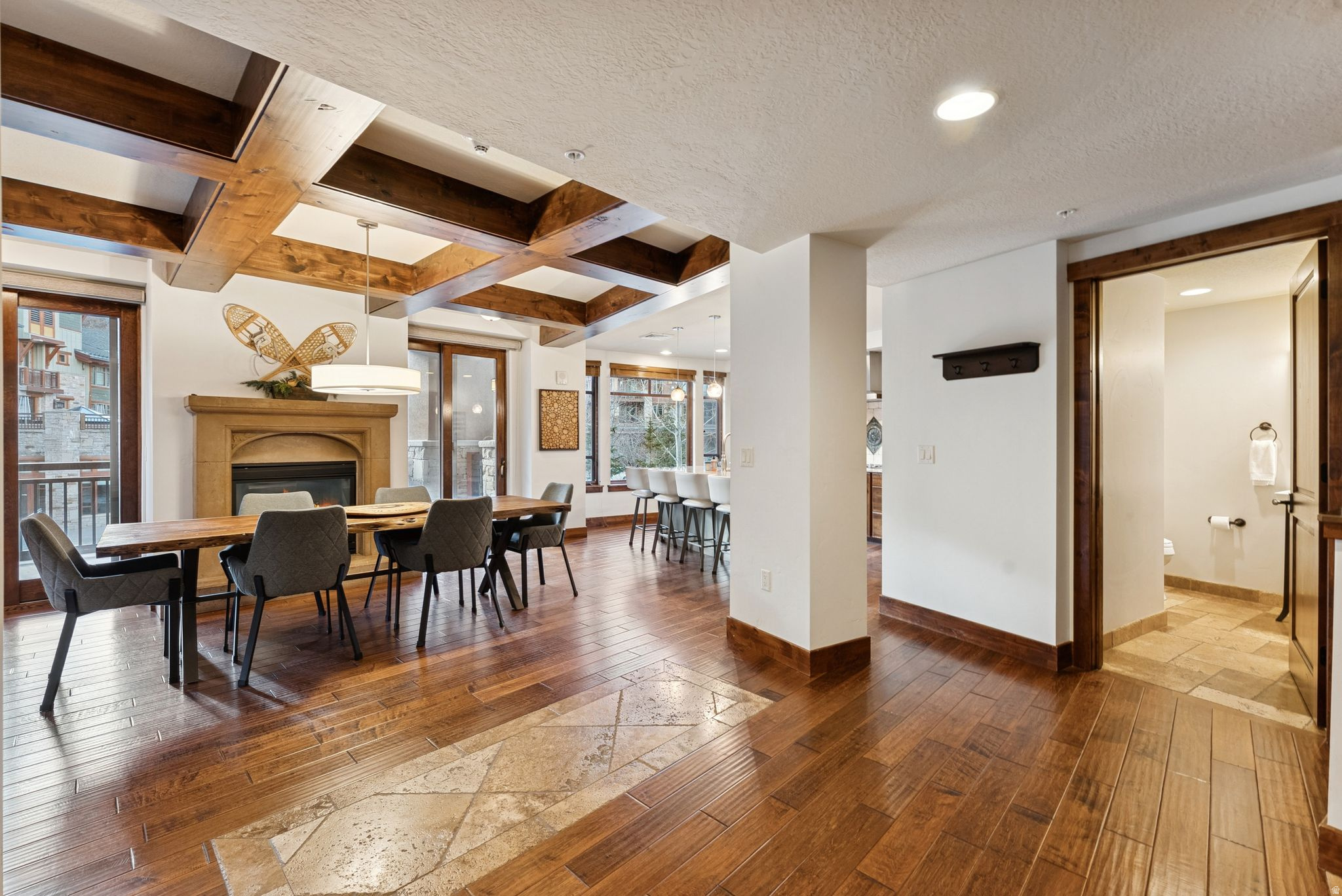 HYATT ESCALA - Residential